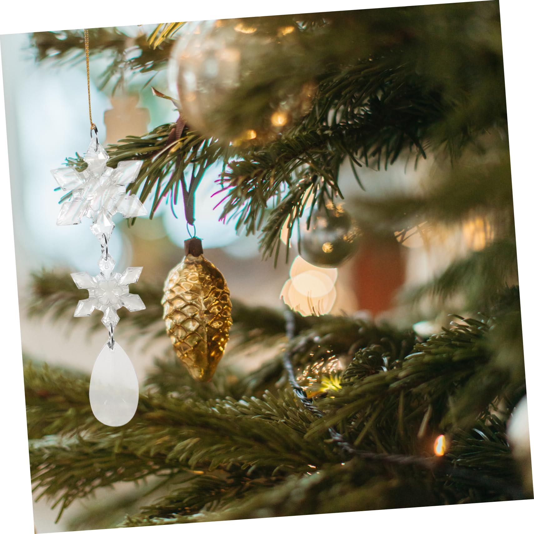 Gatuida 36stücke Teiliges Transparente Schneeflocken-hängedekorationen Für Weihnachtsbaum Fenster Und Wände Festliche Deko Für Partys Und Weihnachten