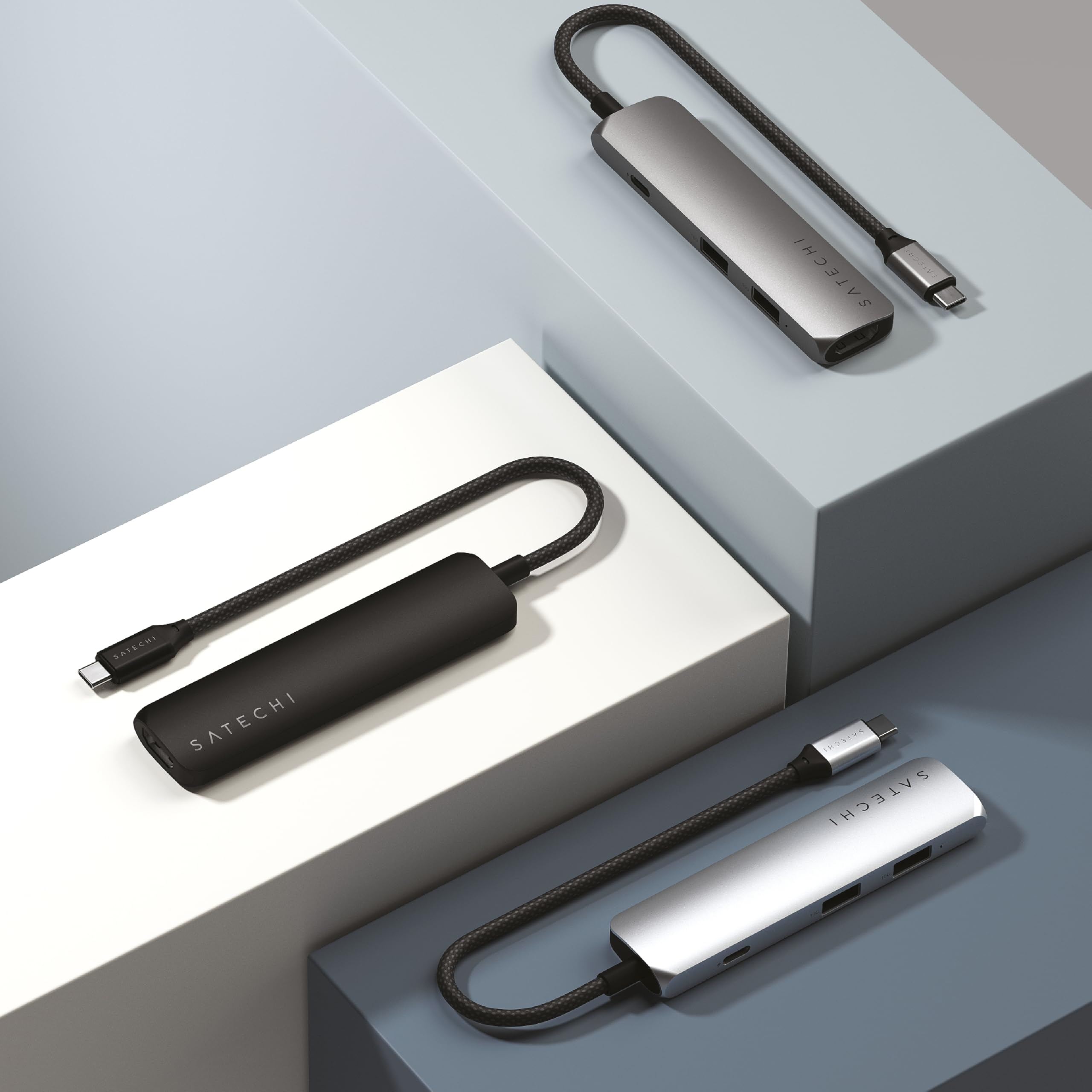 SATECHI hub USB-C Slim Plus 4 w 1, gwiezdna szarość | PD 100 W, HDMI 4K@60 Hz i 2 porty USB-A 10 Gb/s do MacBooka Air/Pro/Neo; zgodność z komputerami z Windows