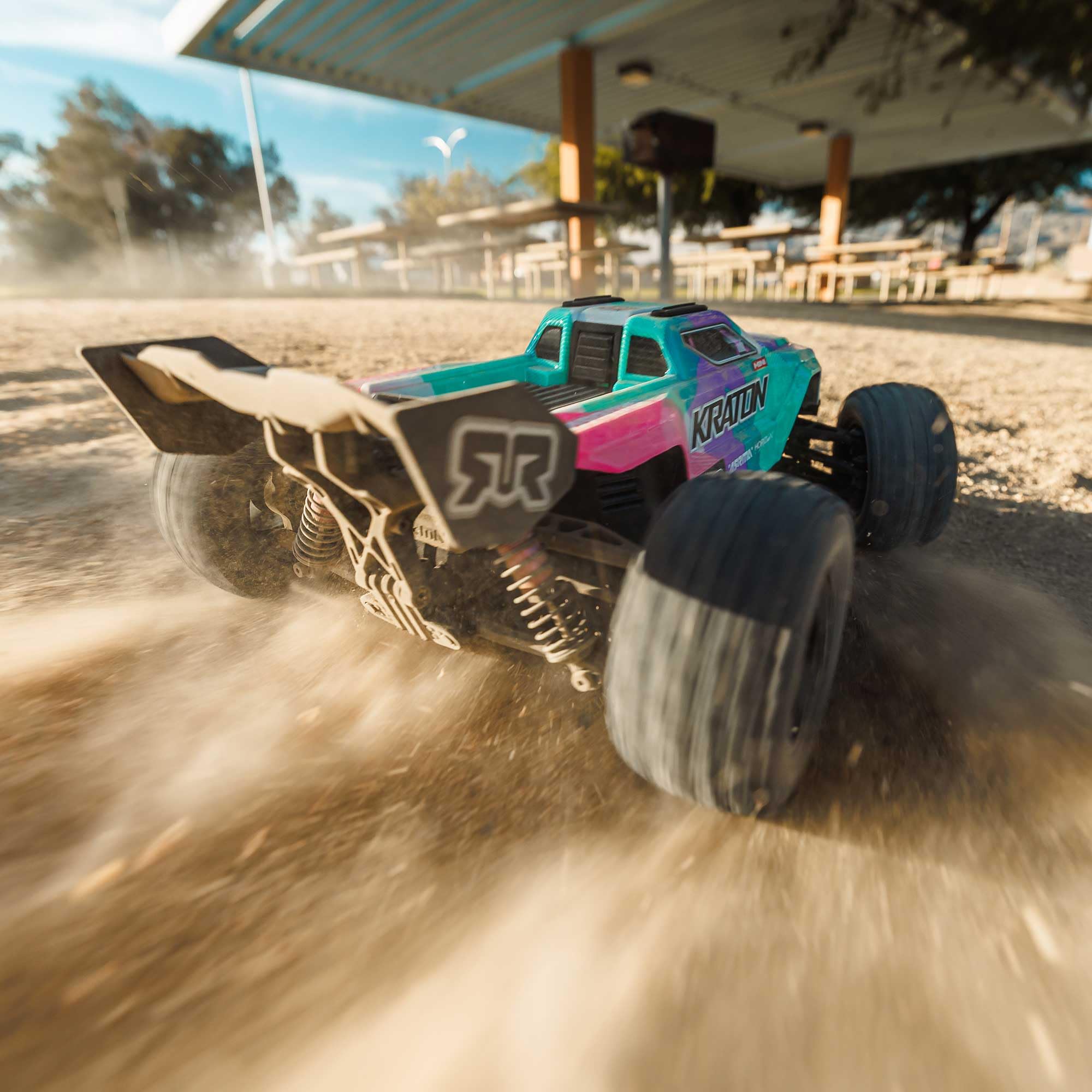 ARRMA Camión de velocidad sin escobillas Mini Kraton 3S DSC 4X4 RTR 1/16 (batería 3S y cargador incluidos), verde azulado/rosa, ARA2508ST2