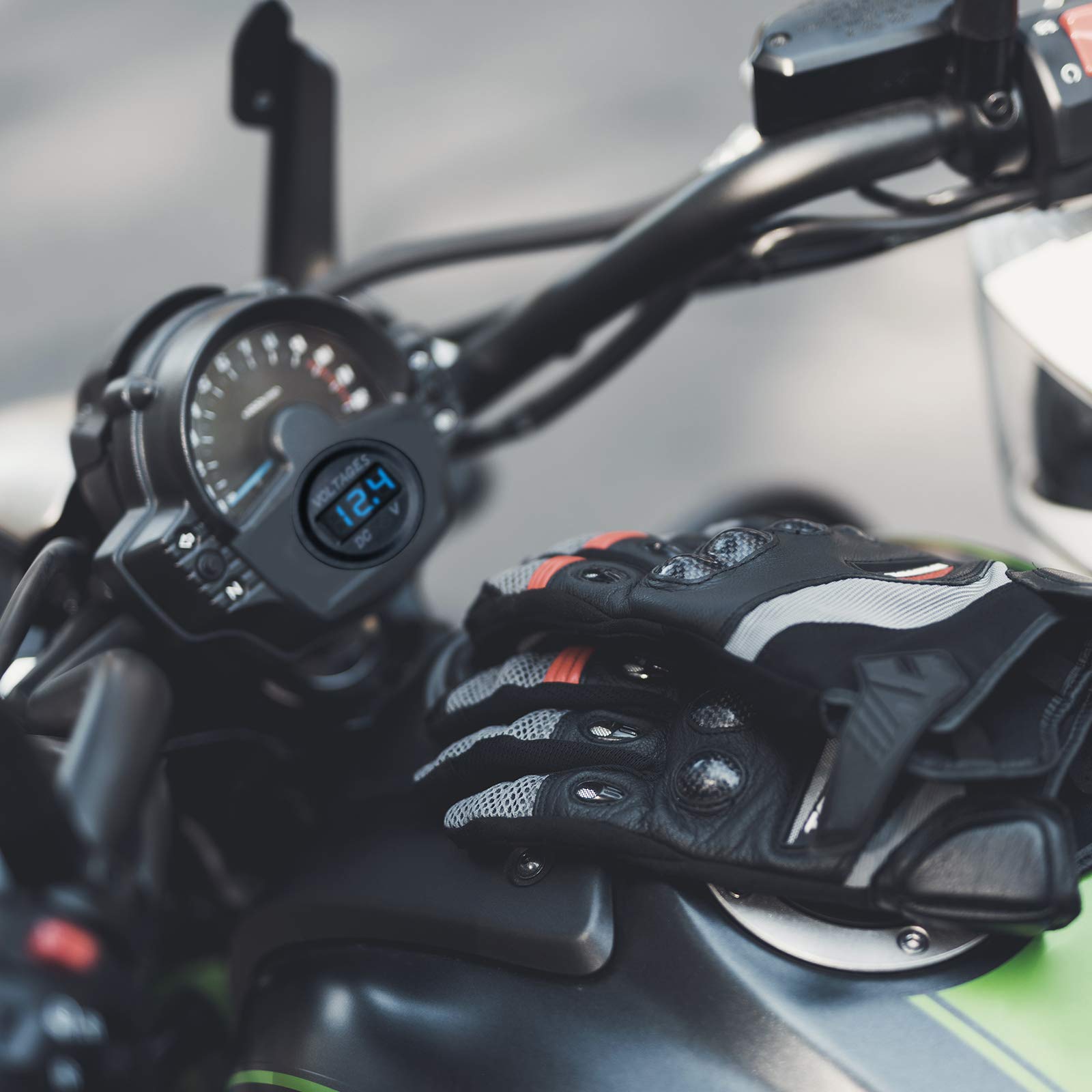 Voltmetro Amperometro Moto, Display Digitale LED 12-24V Voltmetro per Barca Impermeabile IP67 Digitale Rotondo per Moto Auto Camper Barca