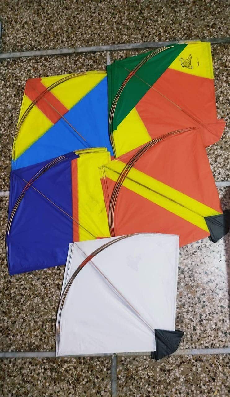 Paper Kite Patang Medium Size Multi Colour Indian Fighter Cheel Kite (Pack of 40)
