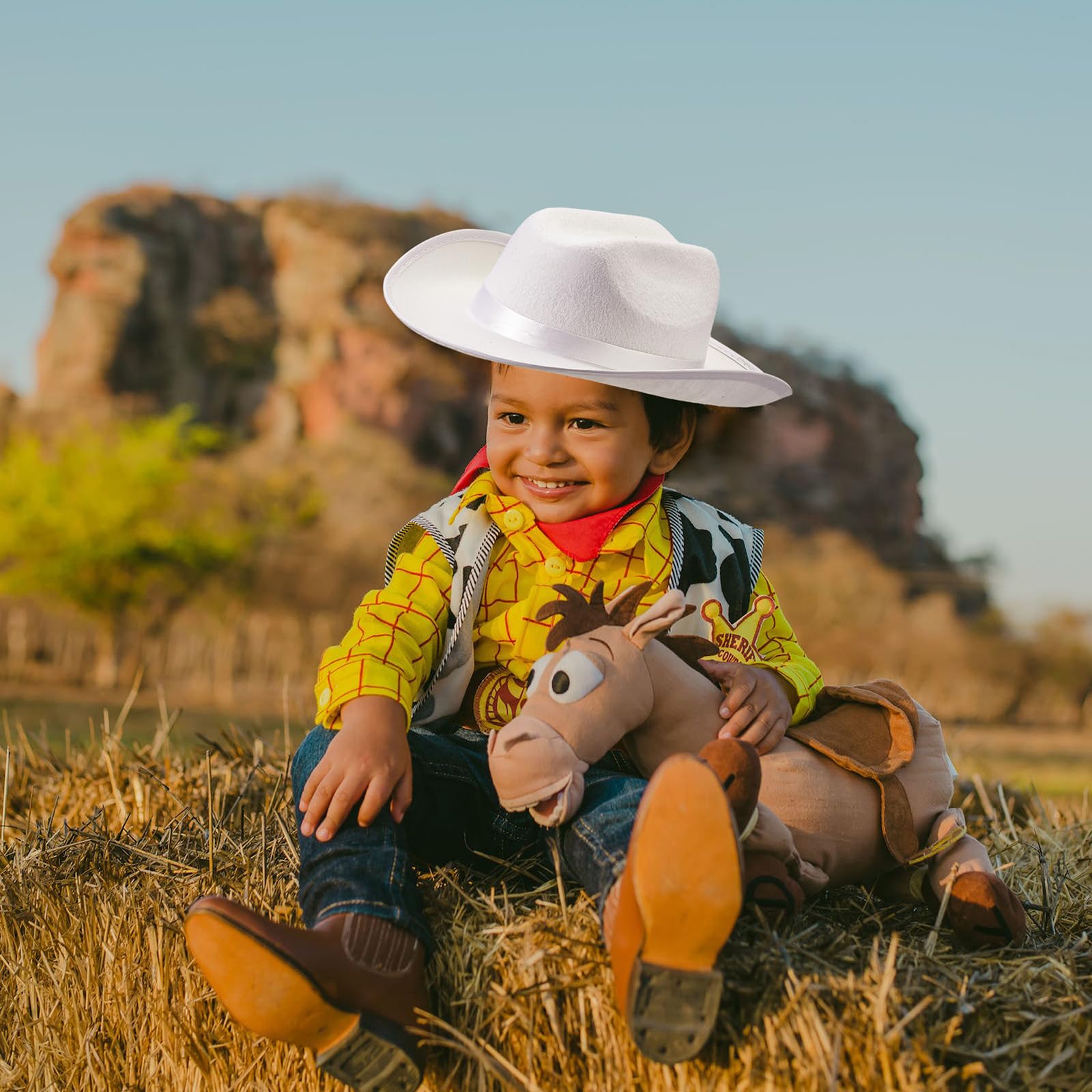 Edhomenn Kids Cowboy Hats, Wide Brim Western Cowgirl Hat with Adjustable Strap, Cowgirl Costume Accessories (01 White, One Size) - Image 4