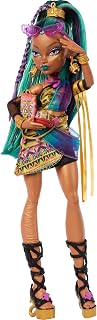 Monster High Nefera de Nile Royal Mummy Doll with Pet Scarab Lavish & 7 Glam Accessories