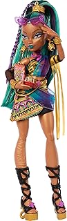Monster High Mumya elbisesiyle prenses Nefera De Nile bebek, evcil mısır böceği Lavish ve çanta, dizüstü bilgisayar, güneş gözlüğü, içecek ve atıştırmalıklar gibi 7 aksesuar, JDR48