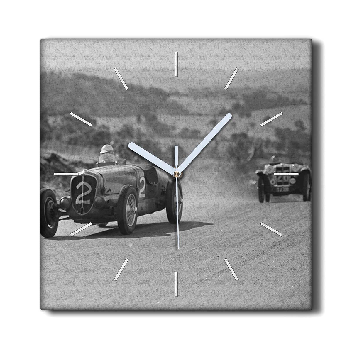 Horloge murale toile sans tic-tac Course de Voitures pour un salon moderne et calme