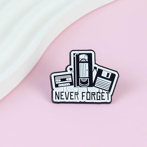 Miniatura 3 de Broche de cinta de casete Never Forget con pasador de esmalte, regalo para niños de los años 80 y 90, broches de disquete, insignia de solapa Stay