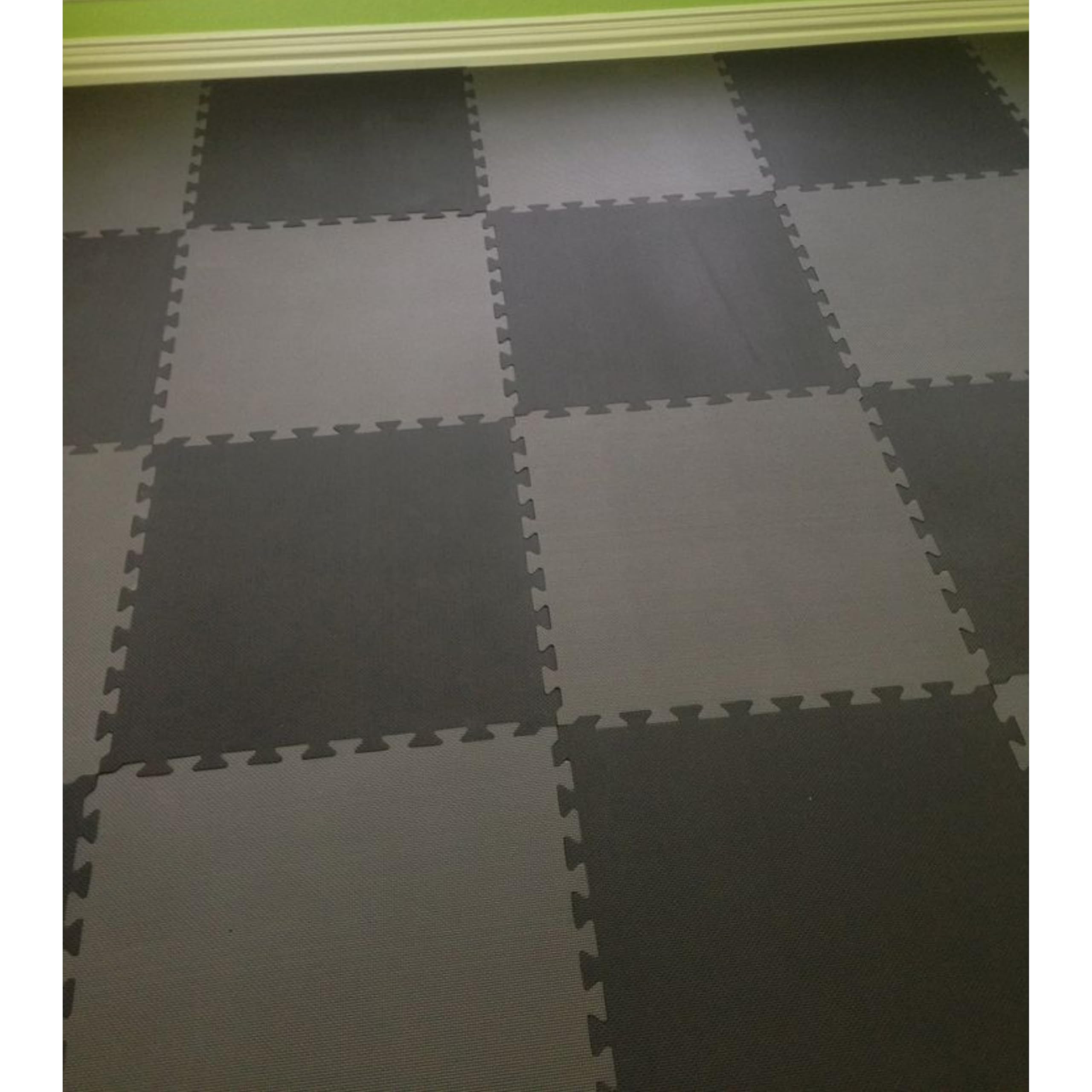 Tapis de sol en tatami pour salle de sport puzzle, épaisseur 4 cm, 1 dalle tatami 100x100 cm, Sol en Eva pour salle de sport, Sol anti-traumatisme (Noir/Gris)