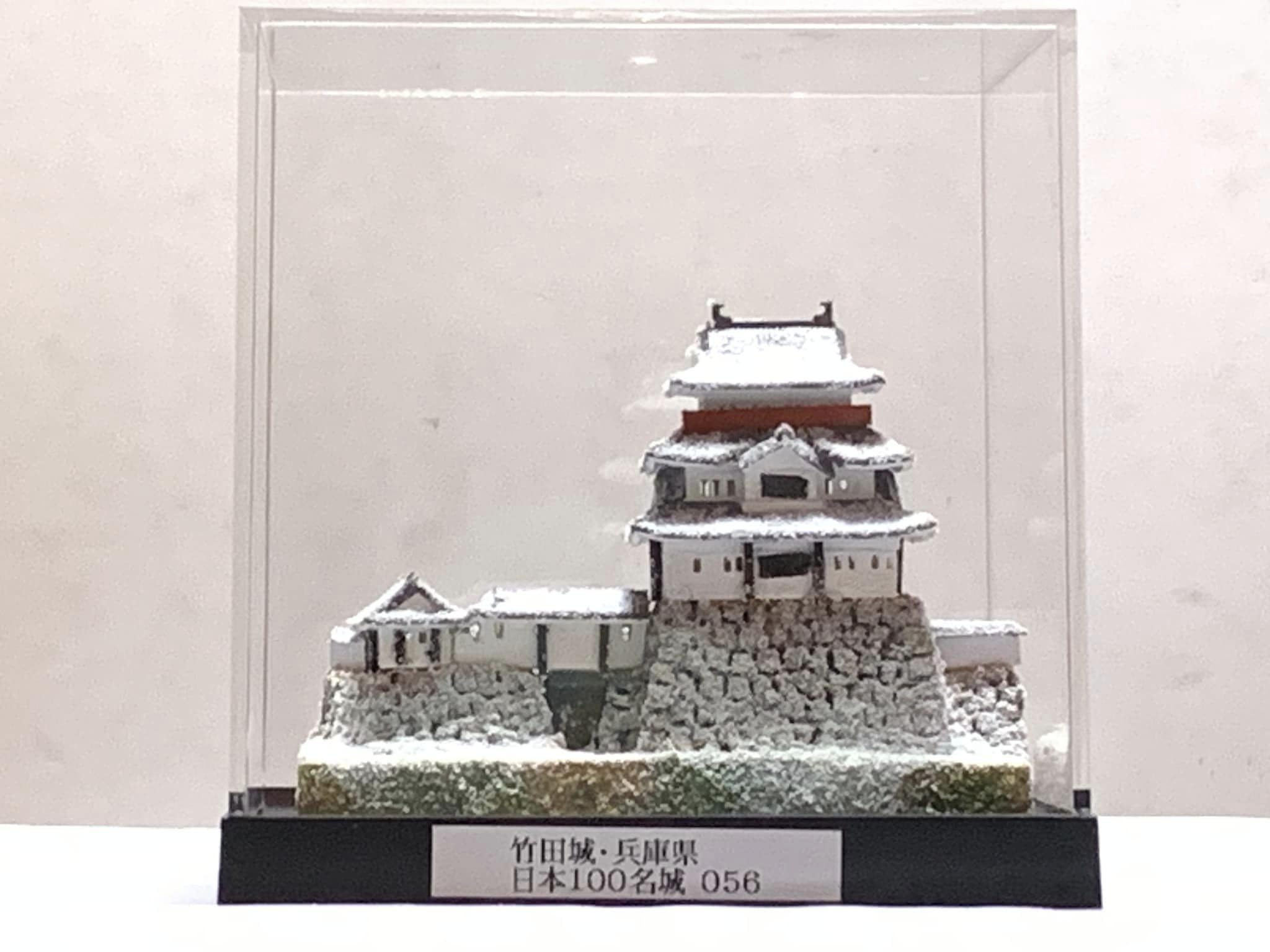 ジオラマ城 070完成品□岡山城 城コレ ケース付き サイズ(W142×D82×H100mm