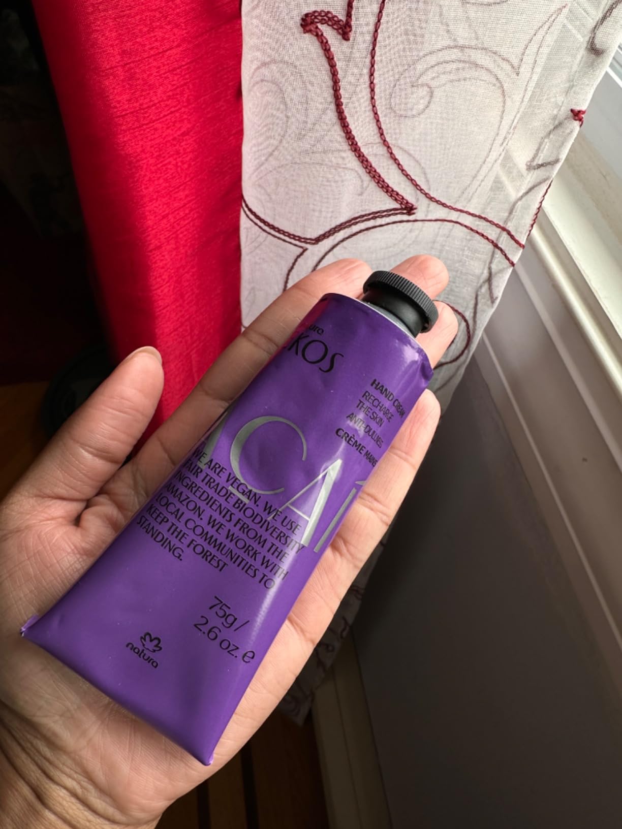 Natura – Tukumã Hyaluronic Acid Boosting Hand Cream Travel Size - Moisturize & Improve Skin Texture - Anti-Signs & Anti-Aging - Vegan Skin Care - Brazilian Beauty Secrets - 1.41oz (40g)