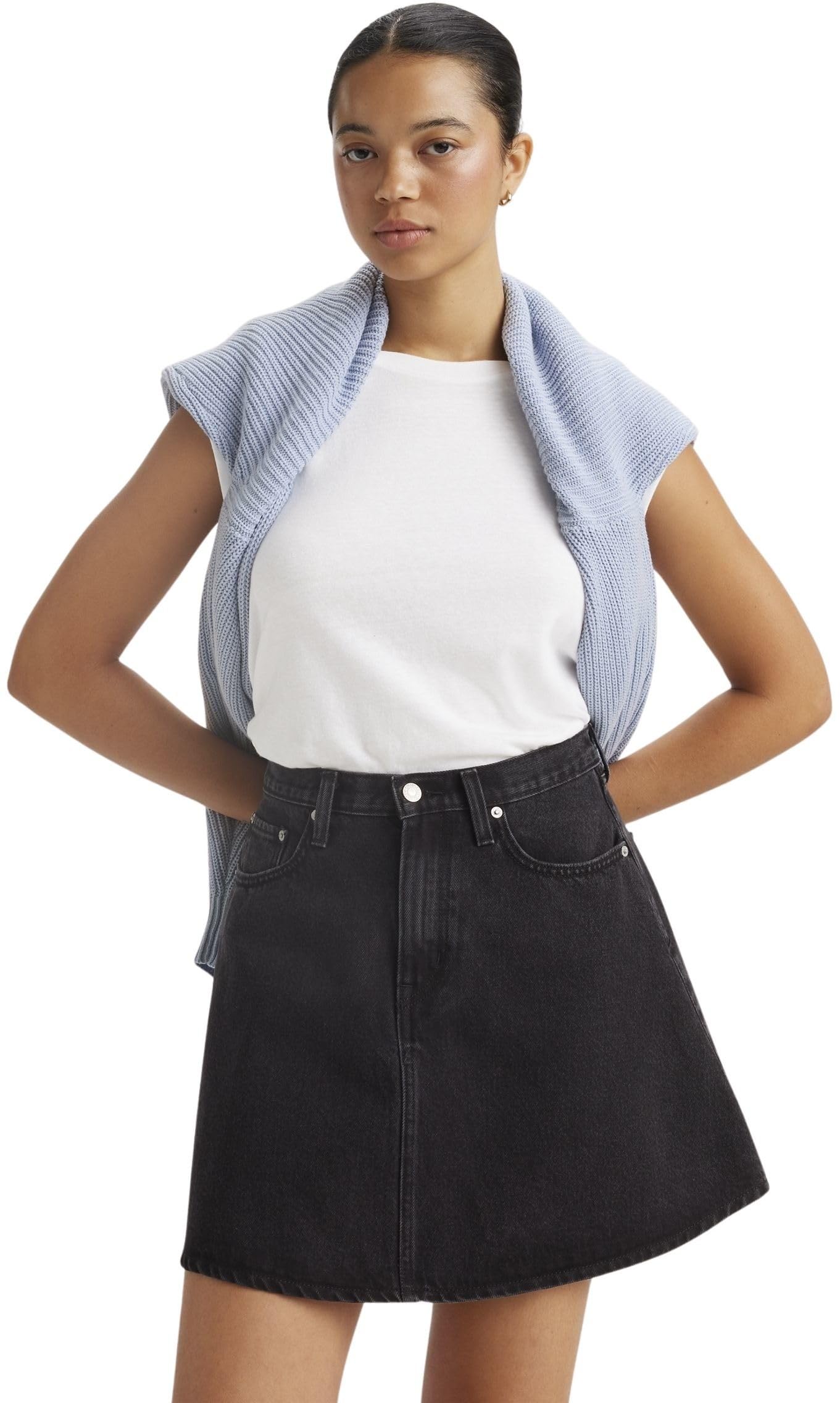 Levi's Women's Open Mind - Black Denim Skirt Mini Flounce Mid Rise, A Line, Black (Open Mind), 28
