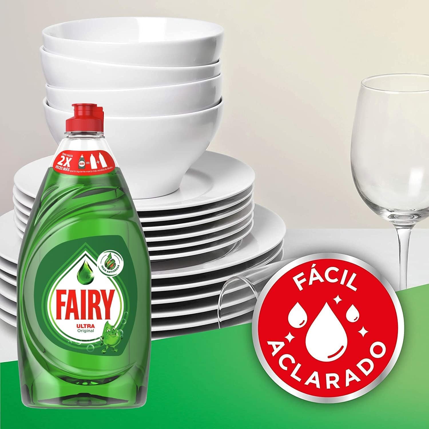 Fairy Ultra Original Líquido Lavavajillas 820ML Fórmula Efectiva Que Deja Los Platos Relucientes, Impresionante Poder Antigrasa