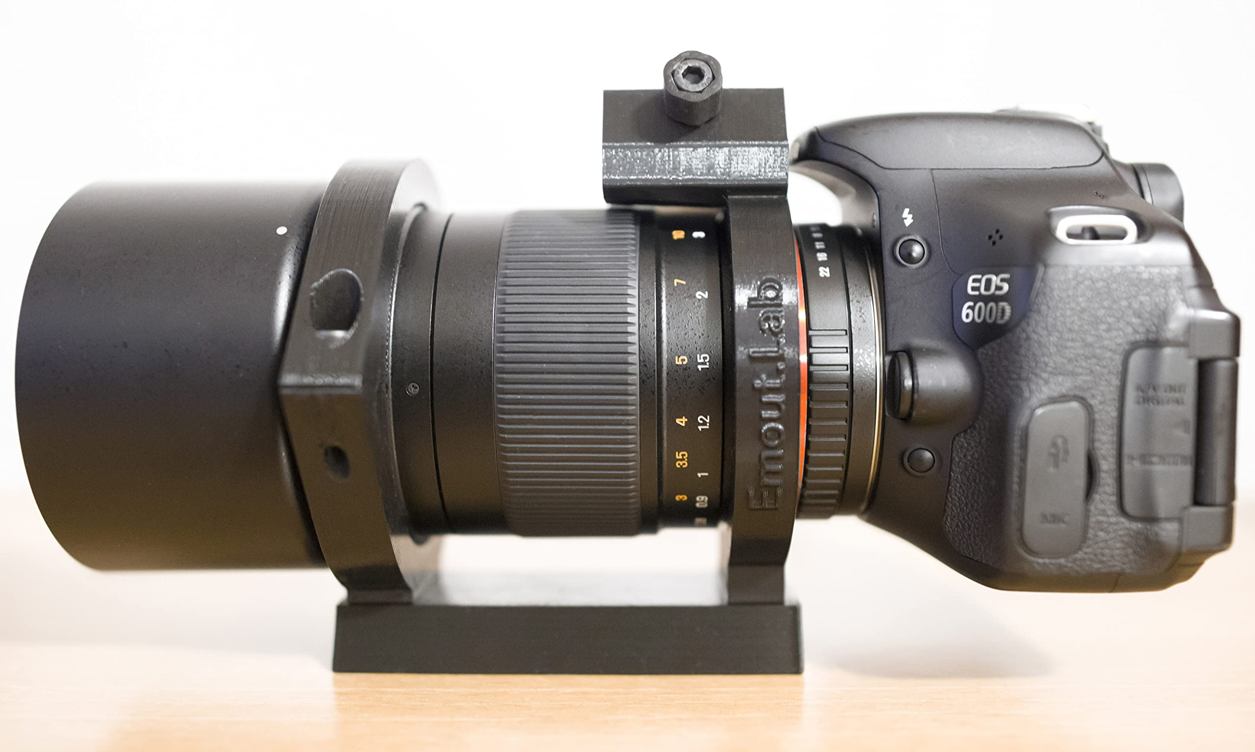 Samyang 135MM f2 canon Find the best price at PriceSpy