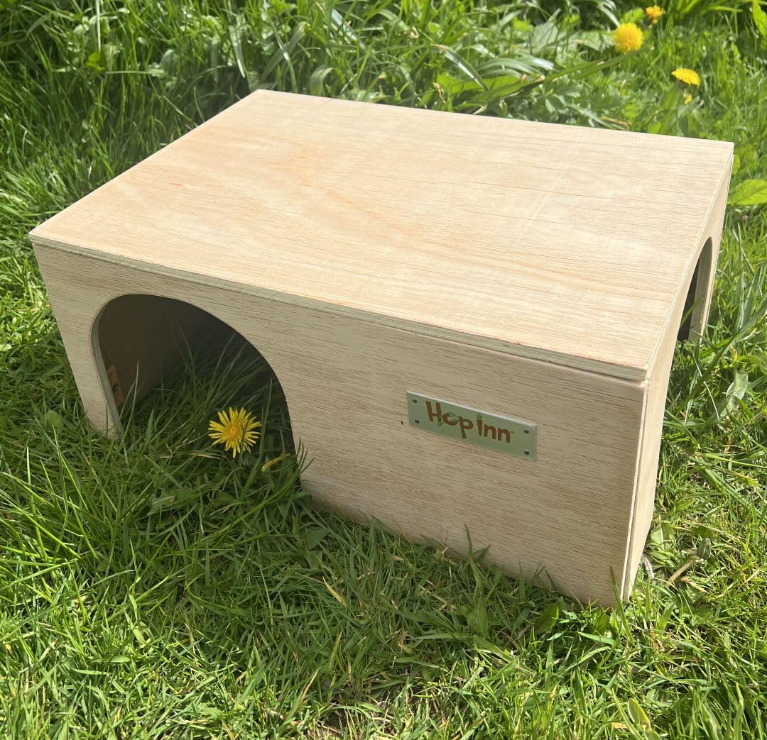 Hop Inn Guinea Pig House Extra Large Two Exits Indoor Outdoor (Natural)