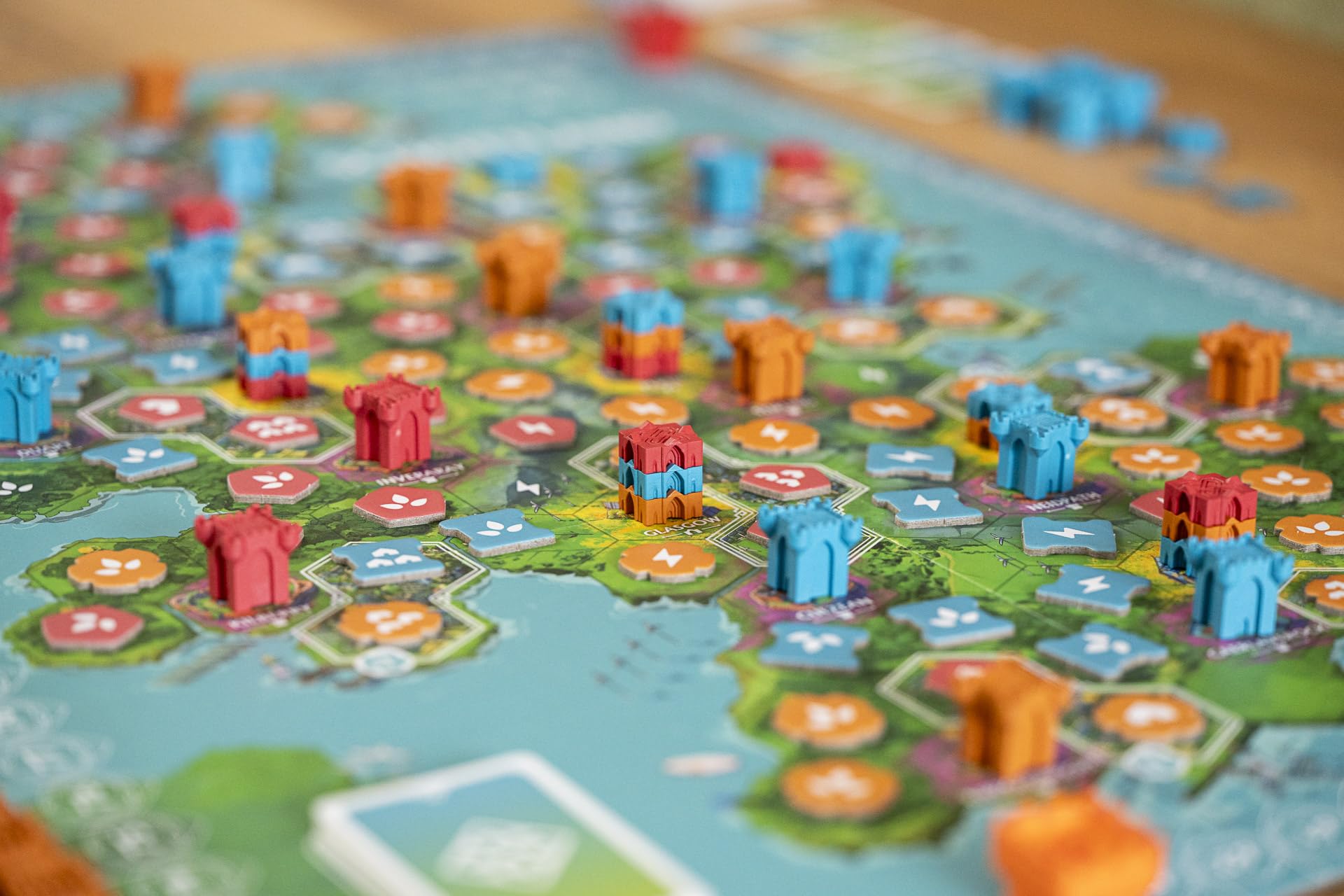 Frosted Games, Rebirth Aufbruch in eine Neue Zeit, DE-Version, Strategisches Kennerspiel für 2-4 Spieler ab 8 Jahren, Einfaches Legespiel mit 15 Minuten Spielzeit pro Spieler