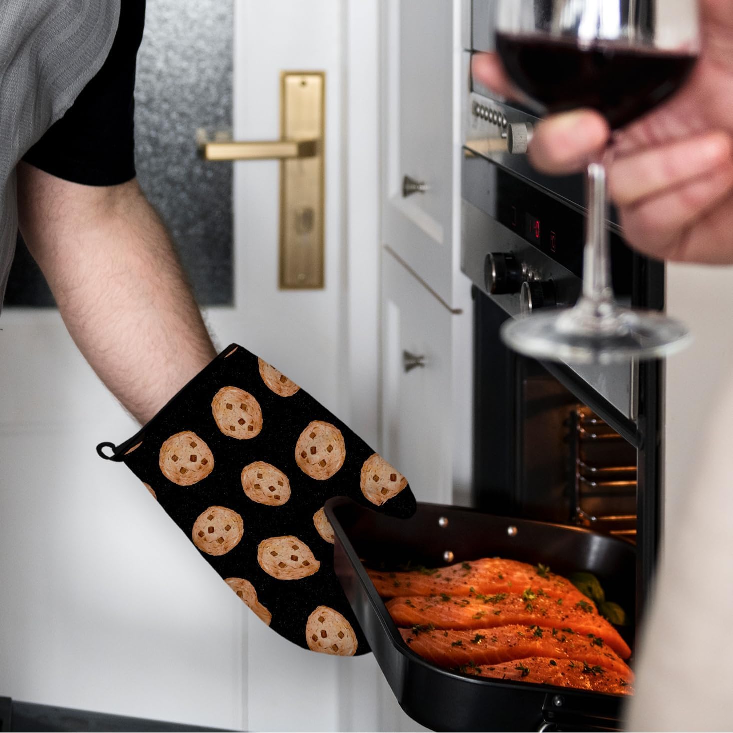 Mingnei Baking Gifts Oven Mitts and Pot Holders Sets, It's a Good Day to Make Cookies Heat Resistant Potholder Kitchen Decor for Cooking BBQ Grilling, Gifts for Baker Baking Lovers Oven Glove Set