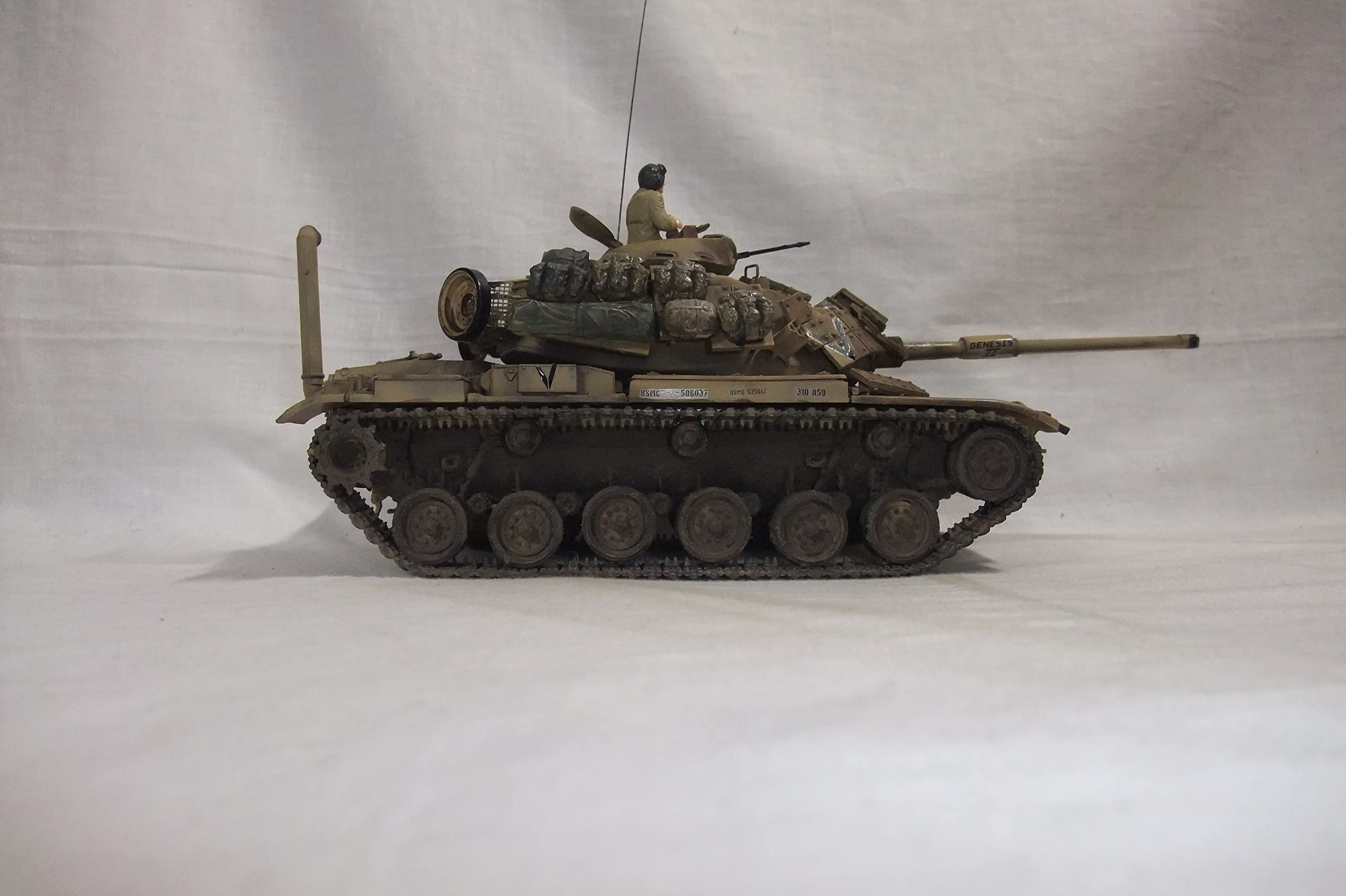 M.60 戦車 ミニチュア 金属製 Amazon | 完成品 アメリカ軍M60戦車リアクティブアーマー湾岸戦争