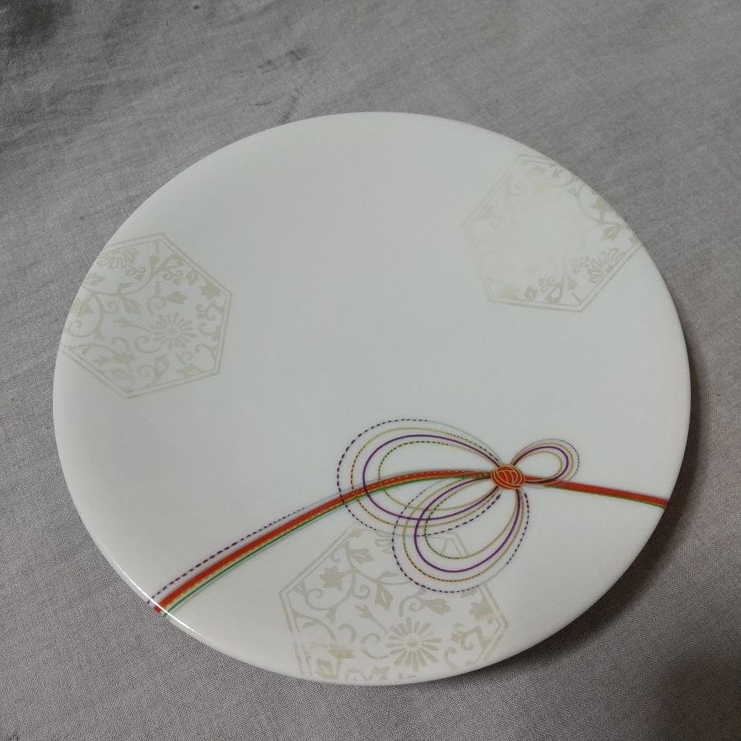 美濃焼　庫山窯　良寛手まり　盛皿と銘々皿　5枚 Amazon.co.jp: 美濃焼庫山結 銘々皿揃 前畑陶器 : ホーム＆キッチン