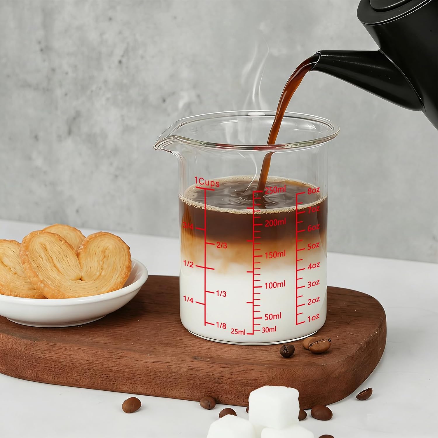 BCnmviku Glass Measuring Cup 8OZ/250ML/1 CUP High Borosilicate Heat Resistant Glass Measuring Cup with Clear Markings (oz, Cup, ml) Liquid Measuring Cup with Spout (250ml)