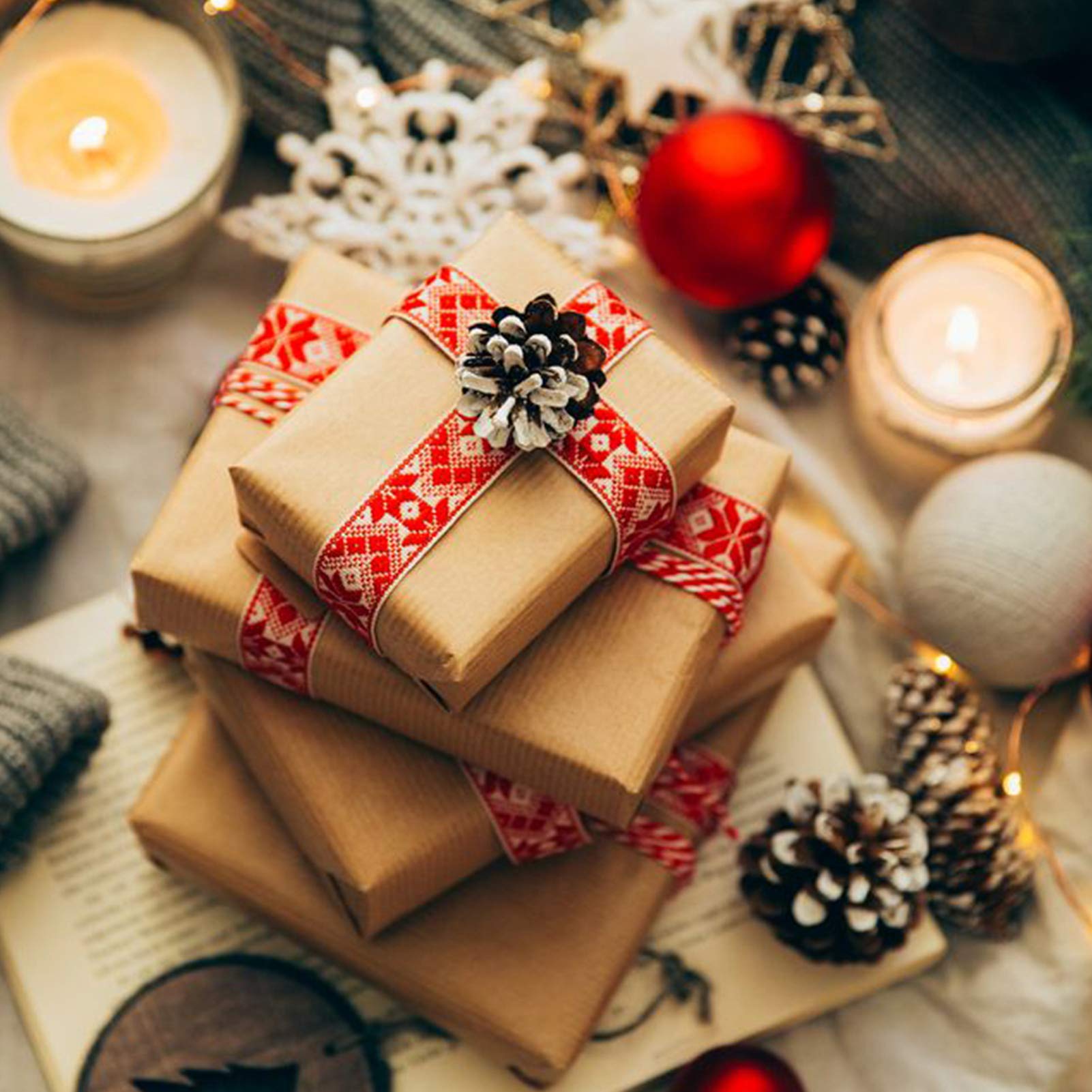 10 Pommes De Pin Naturelles Pour Décoration - 8-10 Cm, Idéales Noël Ou Mariage Rustique