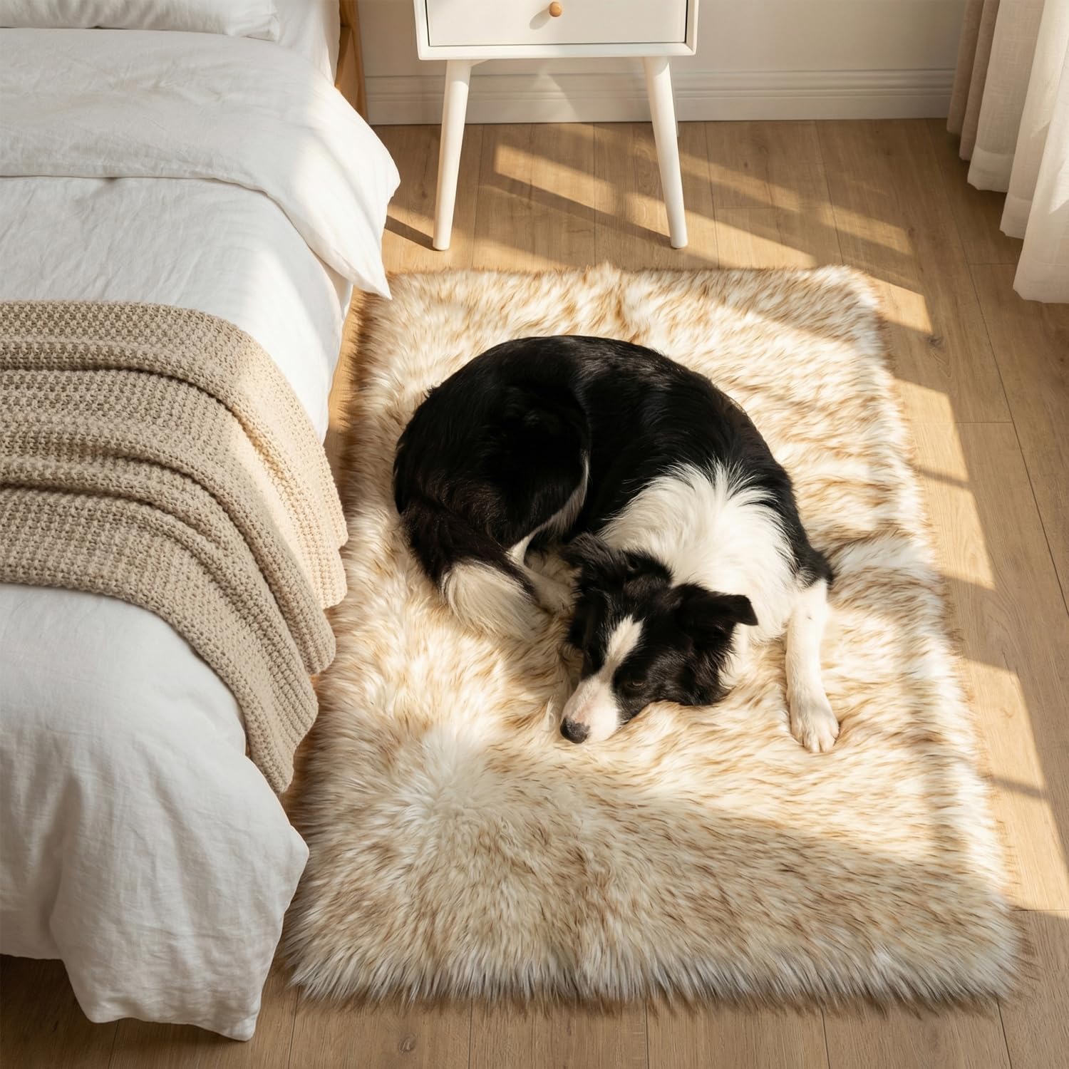 Mishukaze Plush Faux Sheepskin Rug-Ultra Soft Fluffy Bedside Carpet,Machine Washable Anti Slip Floor Mat,Silky Shag Area Rug for Bedroom,Living Room,Yellow Tip 90x150 — image 1