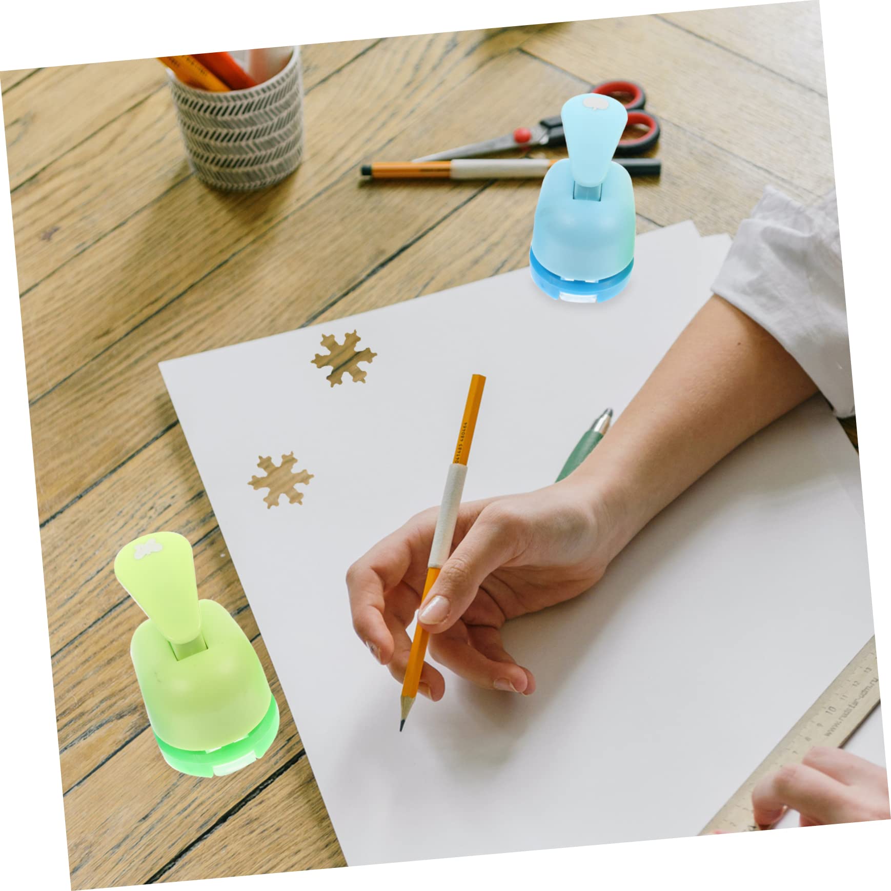 STOBOK 8piezas Perforadoras Para Manualidades Divertidas Para Troqueladoras De Diseño Aleatorio Manzana y Nota Musical