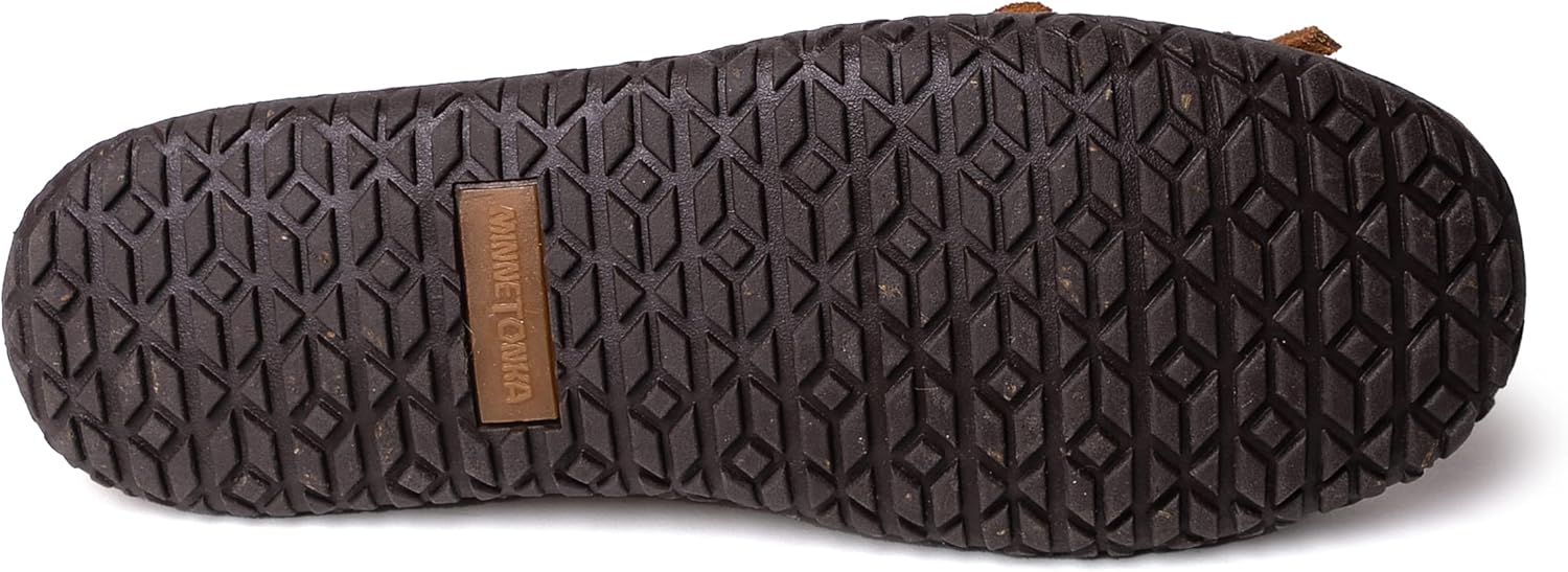 Minnetonka Women's Kilty Tread - Image 3