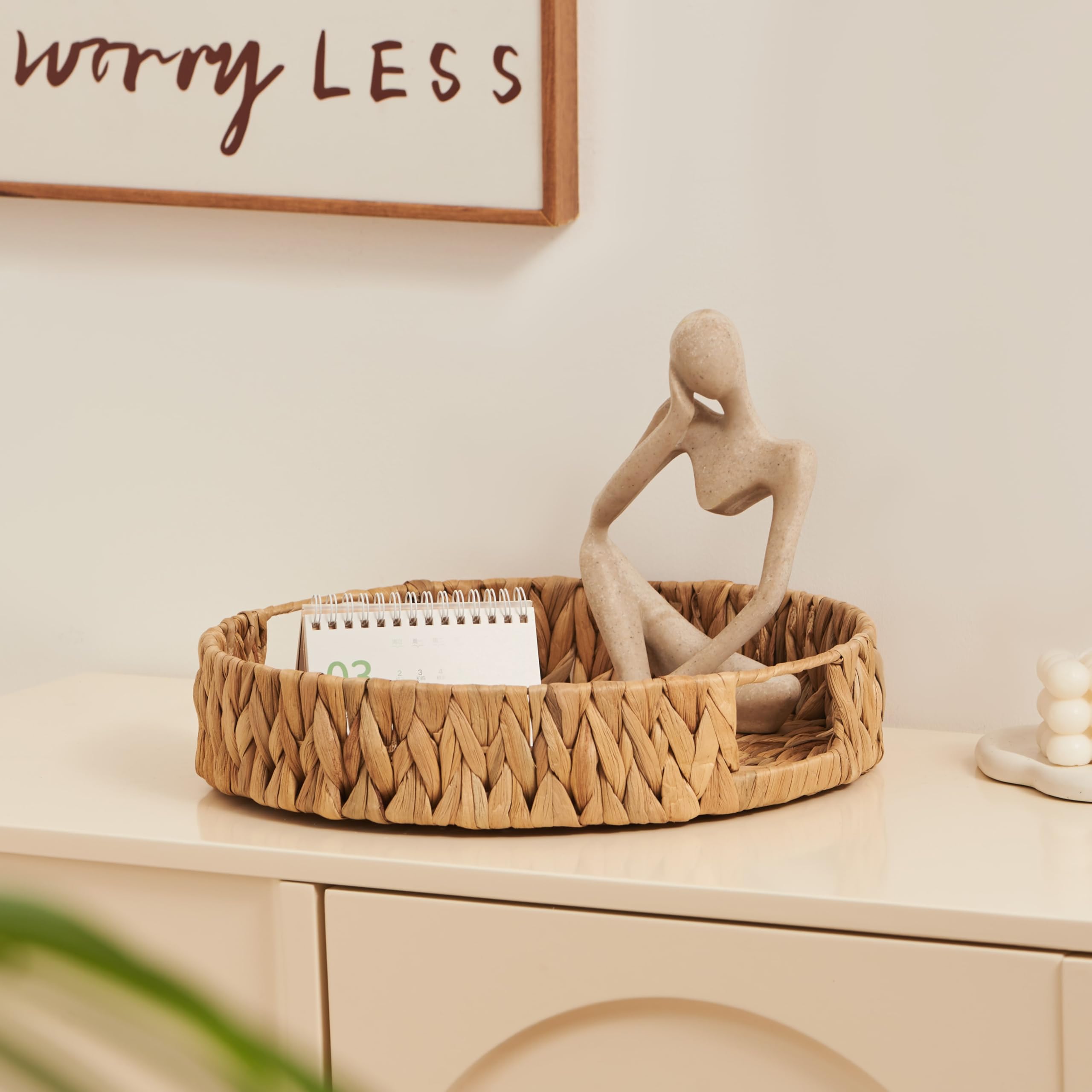 Eden & Willow E&W Round Water Hyacinth, Decorative Natural Hand-Woven Seagrass Serving Tray with Handles (Large)