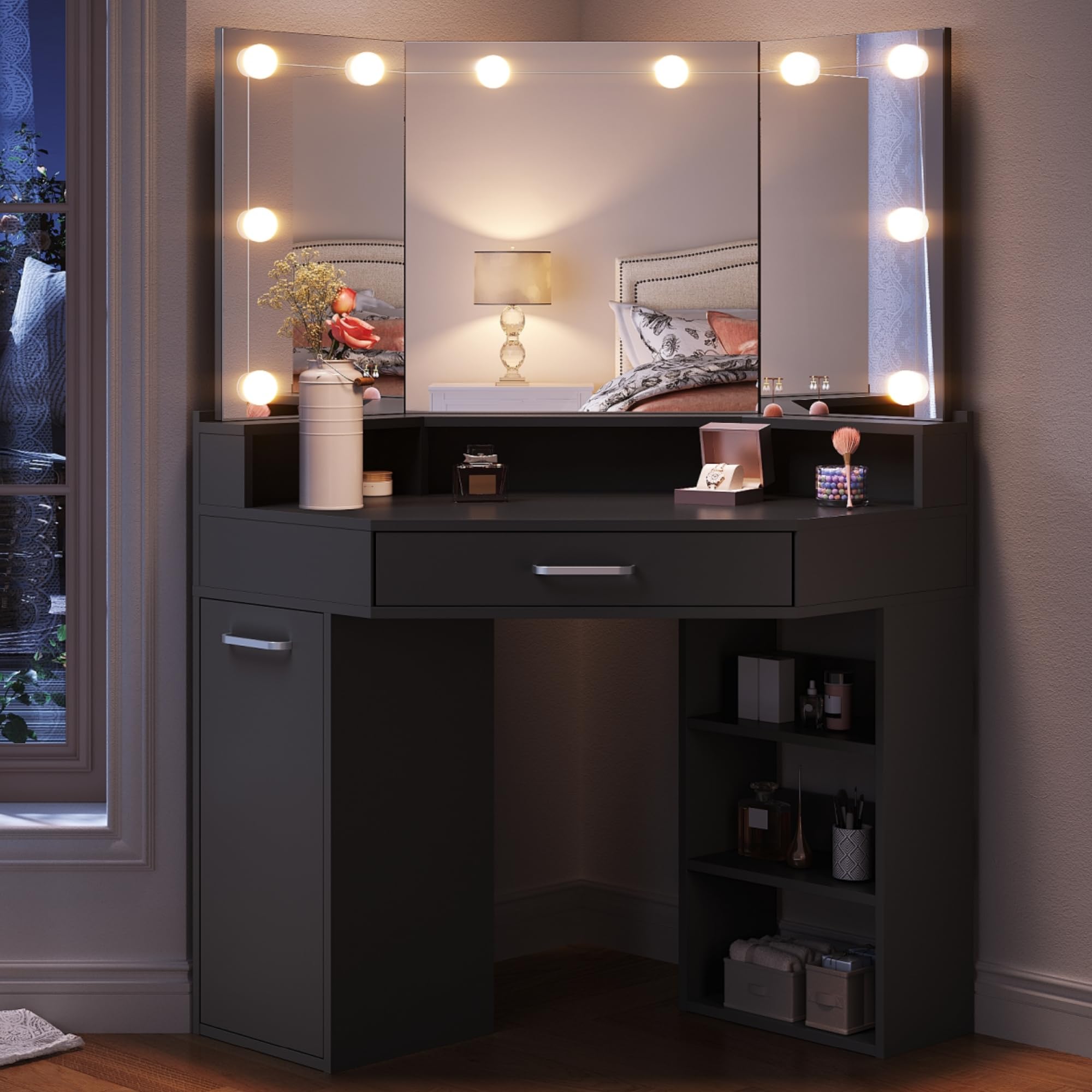 SONNI Eck Schminktisch mit Dreifachspiegel & 3-Farben LED Beleuchtung, 110x54x141.5cm, Kosmetiktisch mit Schubladen, Auszugsschrank, Regale, 3 Offene Fächer, Frisiertisch für Schlafzimmer, Schwarz