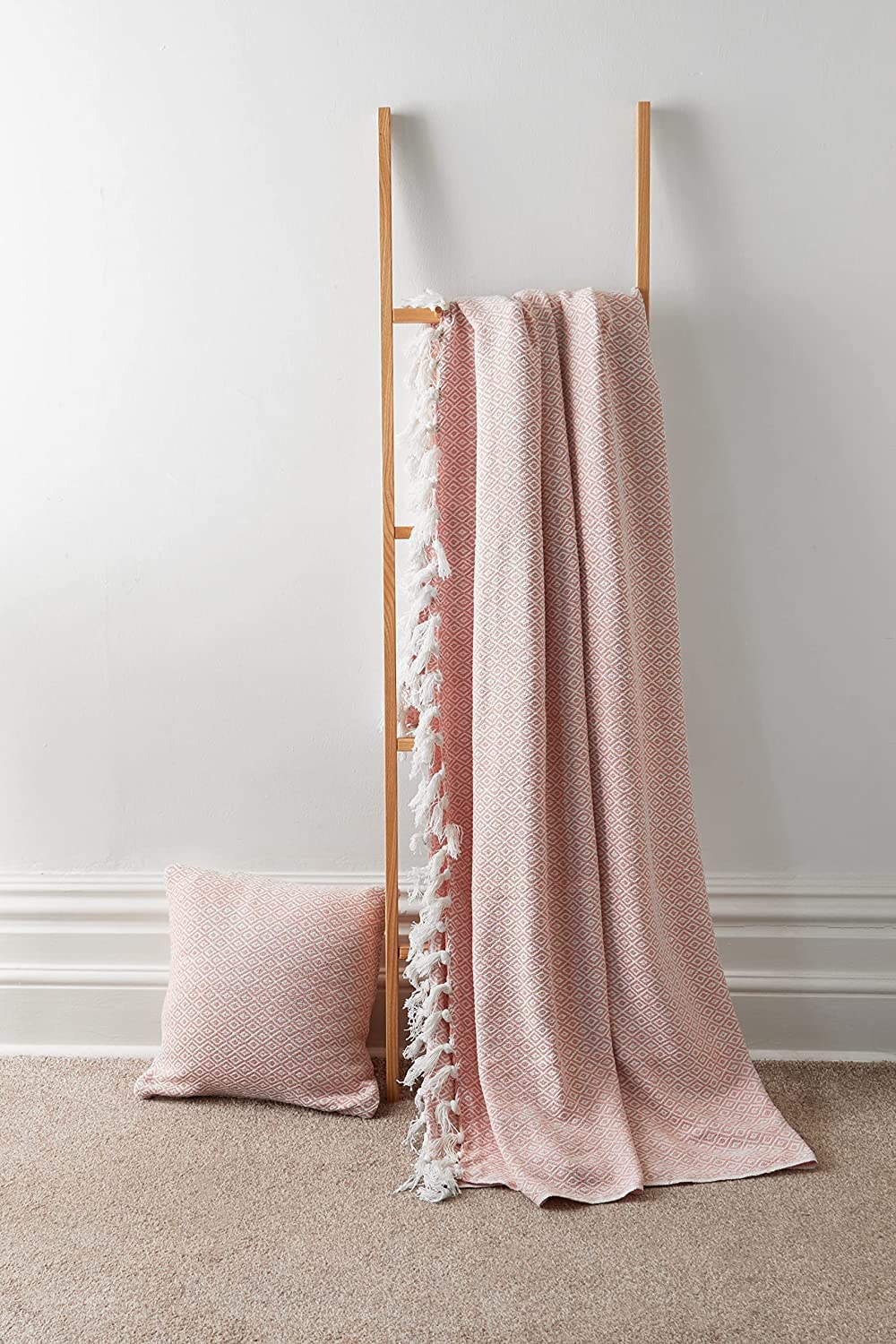 London Dream Regal Throws For Sofas Large (178 x 254 cm) Blush Pink Diamond Geo Pattern, 100% Cotton Reversible Throw Blanket For Settees 2 Seater Sofa Couch