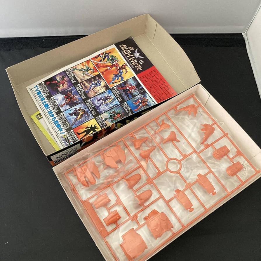 Amazon.co.jp: 昭和アニメ プラモデル 1/12 金剛 鎧伝サムライ