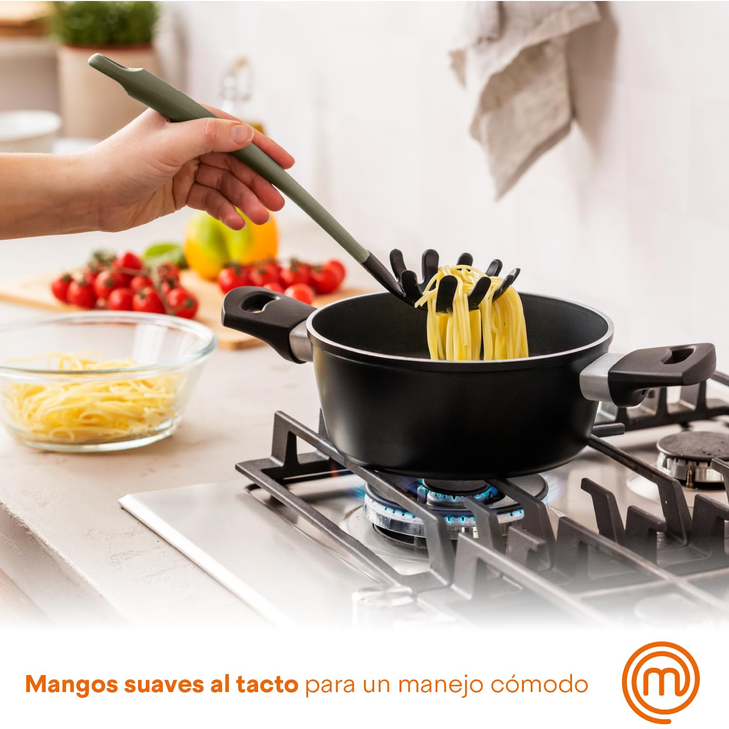 Masterchef Utensilios de Cocina con Cucharas, Espatula, Cazo para Sopa, Espumadera y Cucharon, Resistentes al Calor, Set Menaje, Accesorios Antiadherente, Gris