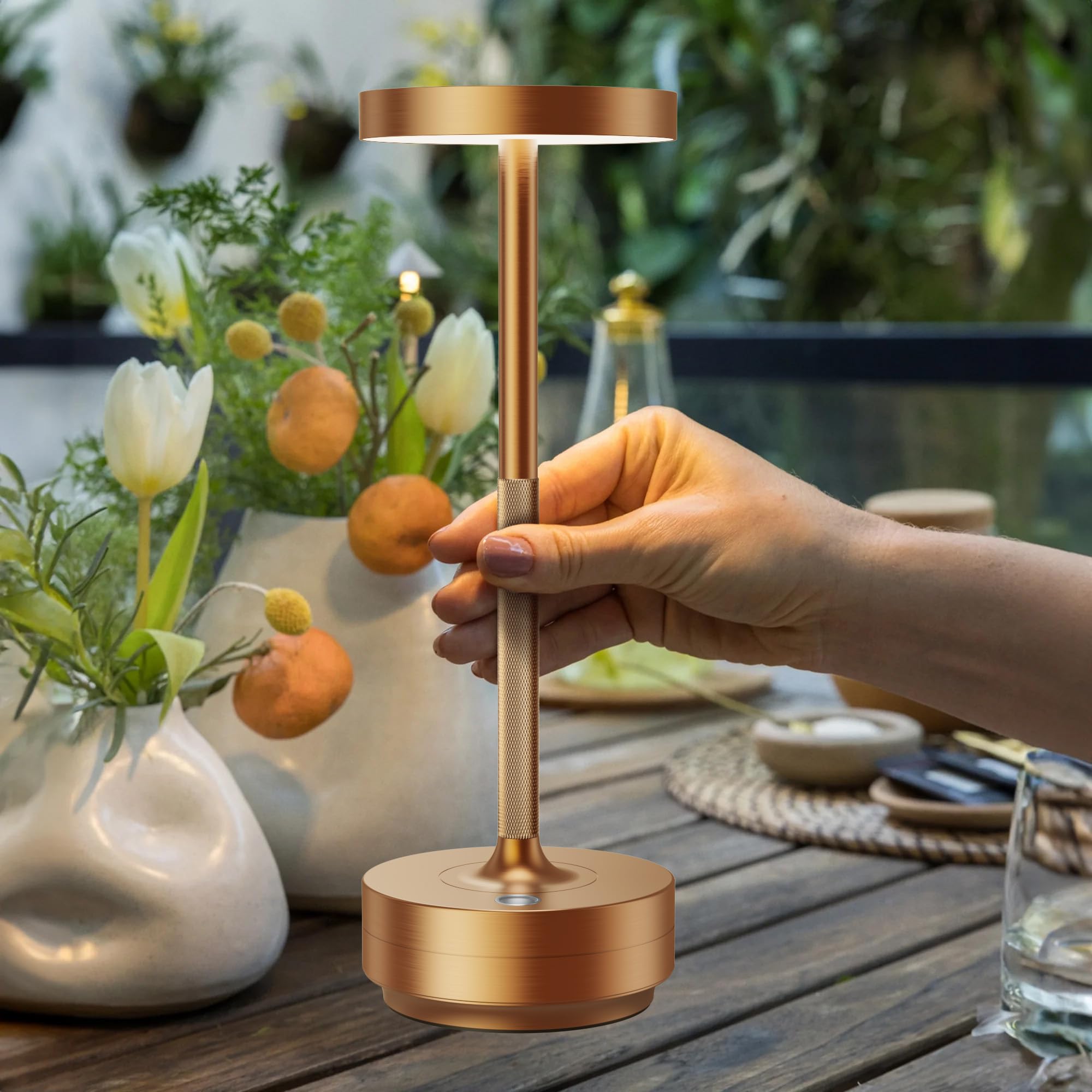 SAKRINGT LED-Tischlampe für den Außenbereich, kabellos, wiederaufladbar, batteriebetrieben, tragbar, wasserdicht, Tischleuchte für Restaurant, Terrasse, Camping (3 Farben, stufenloses Dimmen, 5000 mAh