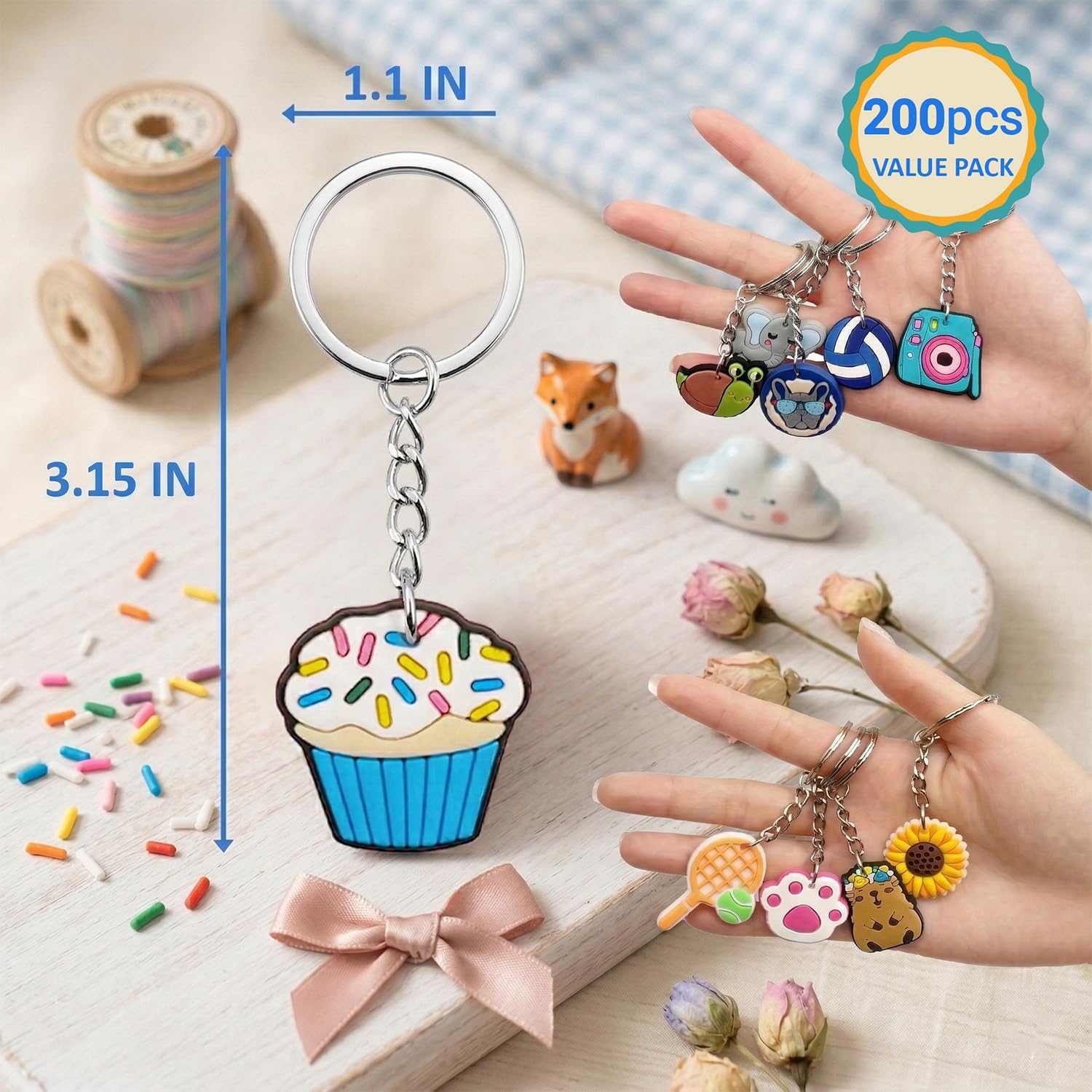 Canberly 30/50/100/200pcs Bulk Keychains, Non-Repeating Cute Keyrings, Assorted Keychains for Rewards, Party Favors, Holiday Gifts