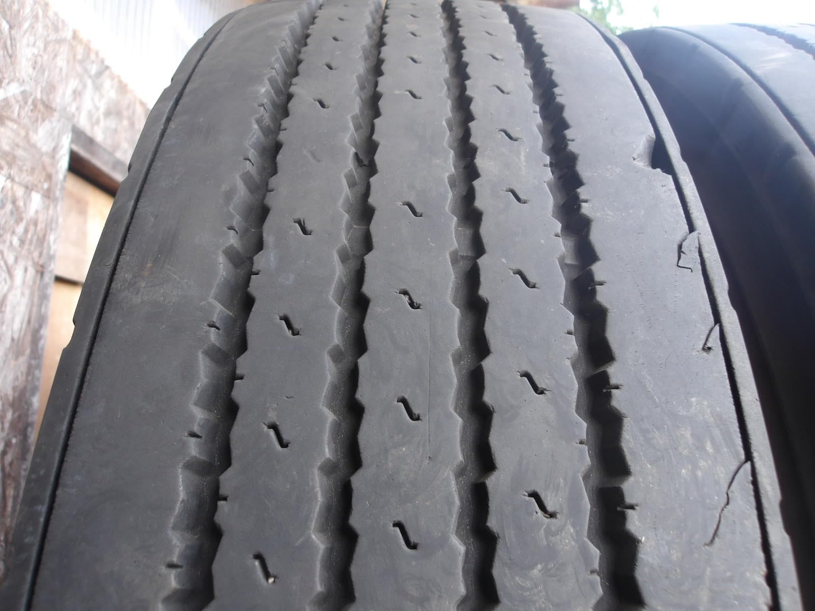 Amazon.co.jp: P150-6 225/90R17.5 夏6本セット スタッドレス LT 127