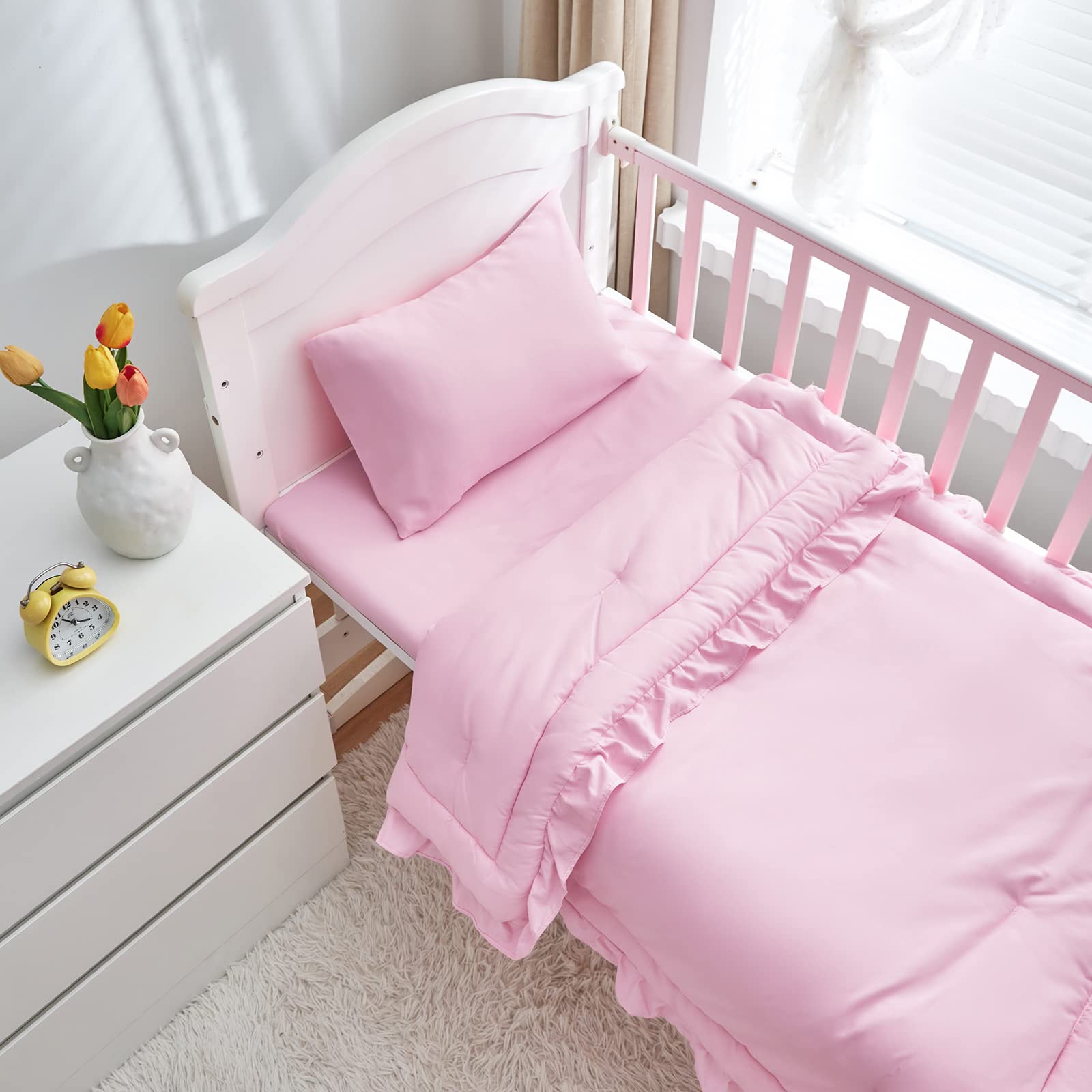 Juego de ropa de cama de 3 piezas para cuna, edredón acolchado con volantes y sábana bajera y almohada, diseño de manta suave, color rosa