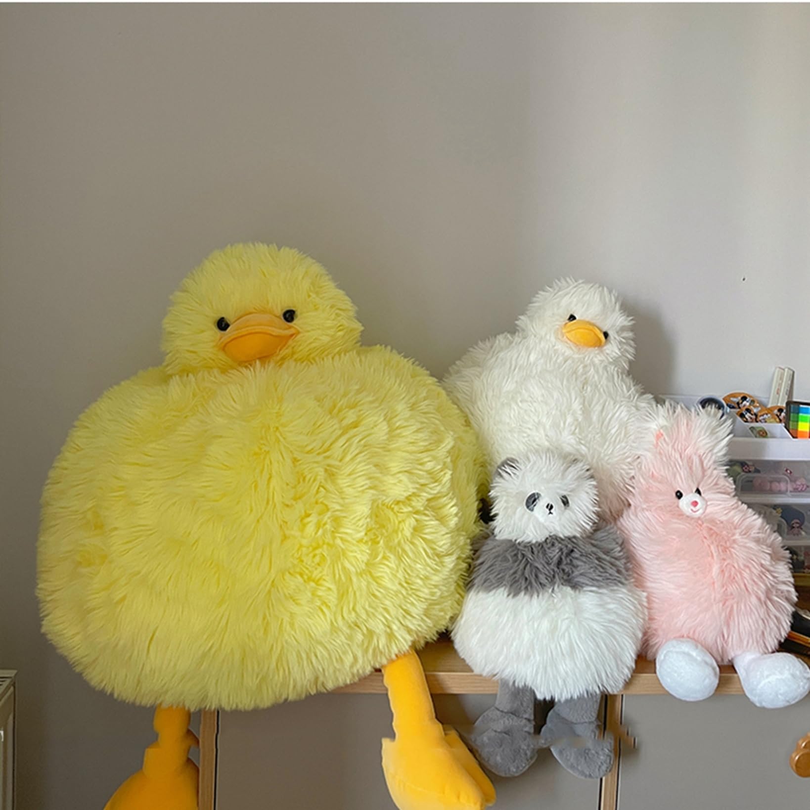 Amazon｜縫い包み ぬいぐるみ 黄色鴨 25cm 動物 シャギー 毛足長い