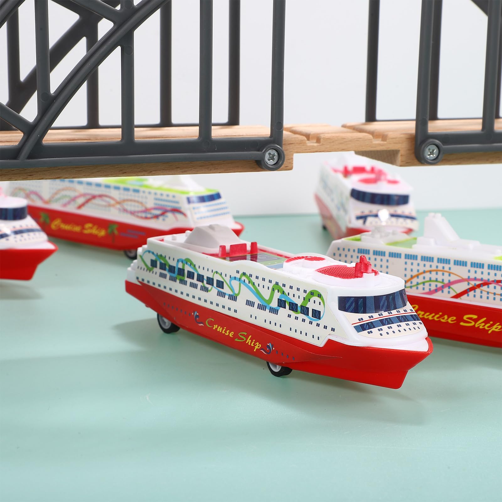 Toyvian Kreuzfahrtschiff Spielzeug Set – 5 Stück Pull-Back Boote Dampfschiffe, 16cm Rückzug Spielzeug für Badewanne Pool Mitgebsel für Kinder