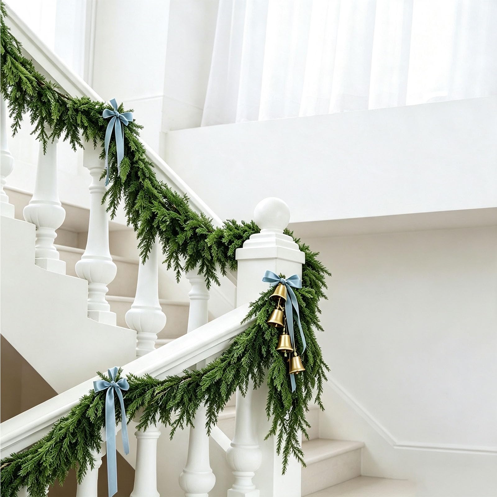 2Pcs Weihnachten Deko Girlande, 1,5m Künstliche Norfolk Tannengirlande, Weihnachtliche Türdeko & Fensterdekoration für Innen & Außen, Festliche Wanddeko
