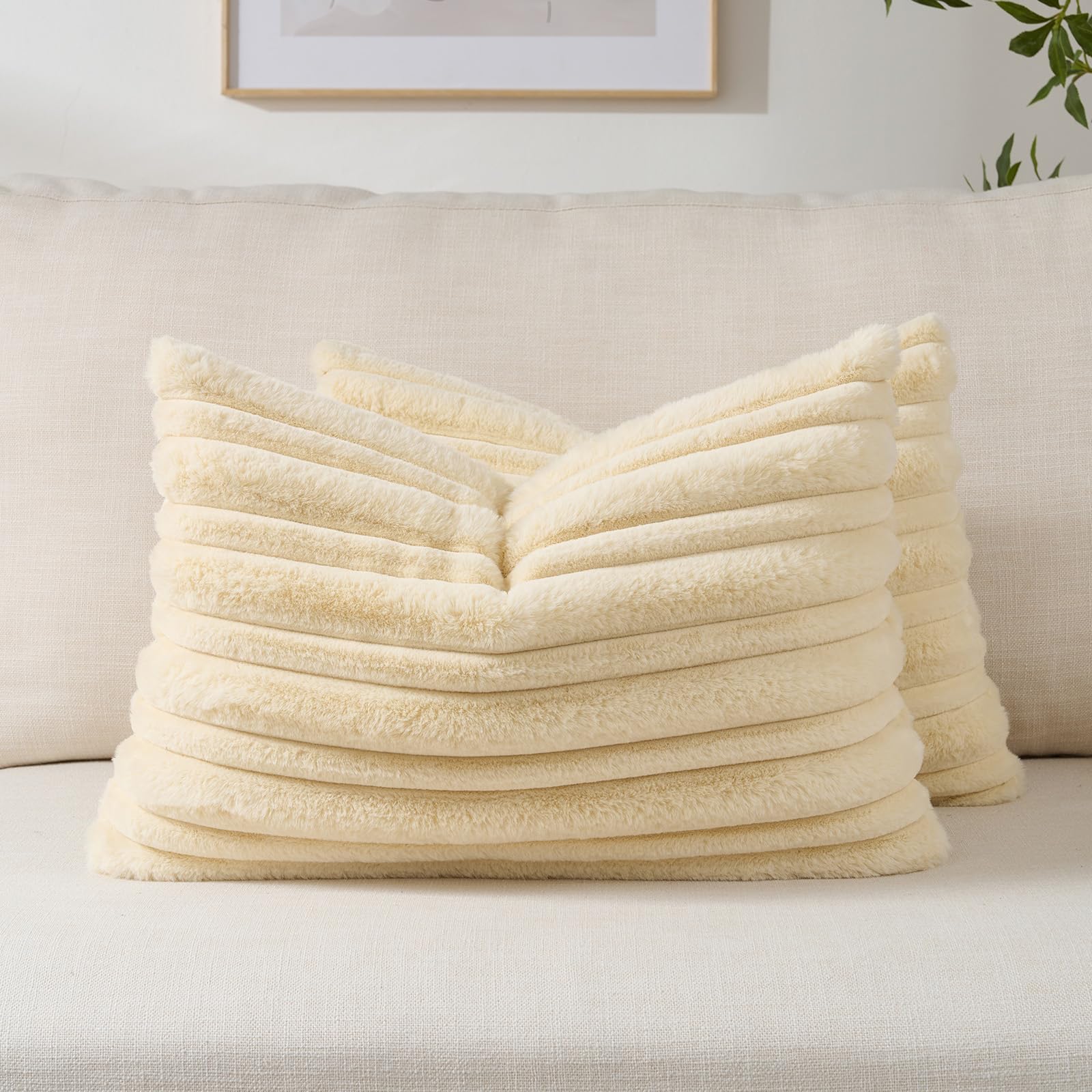 FUTEI Set of 2 Fluffy Faux Fur 30x50 cm Cushion Covers Double Sided Soft Plush Striped Textured Scatter Pillowcase 30 x 50 cm Modern Accent for Sofa Bed Living Room, Beige