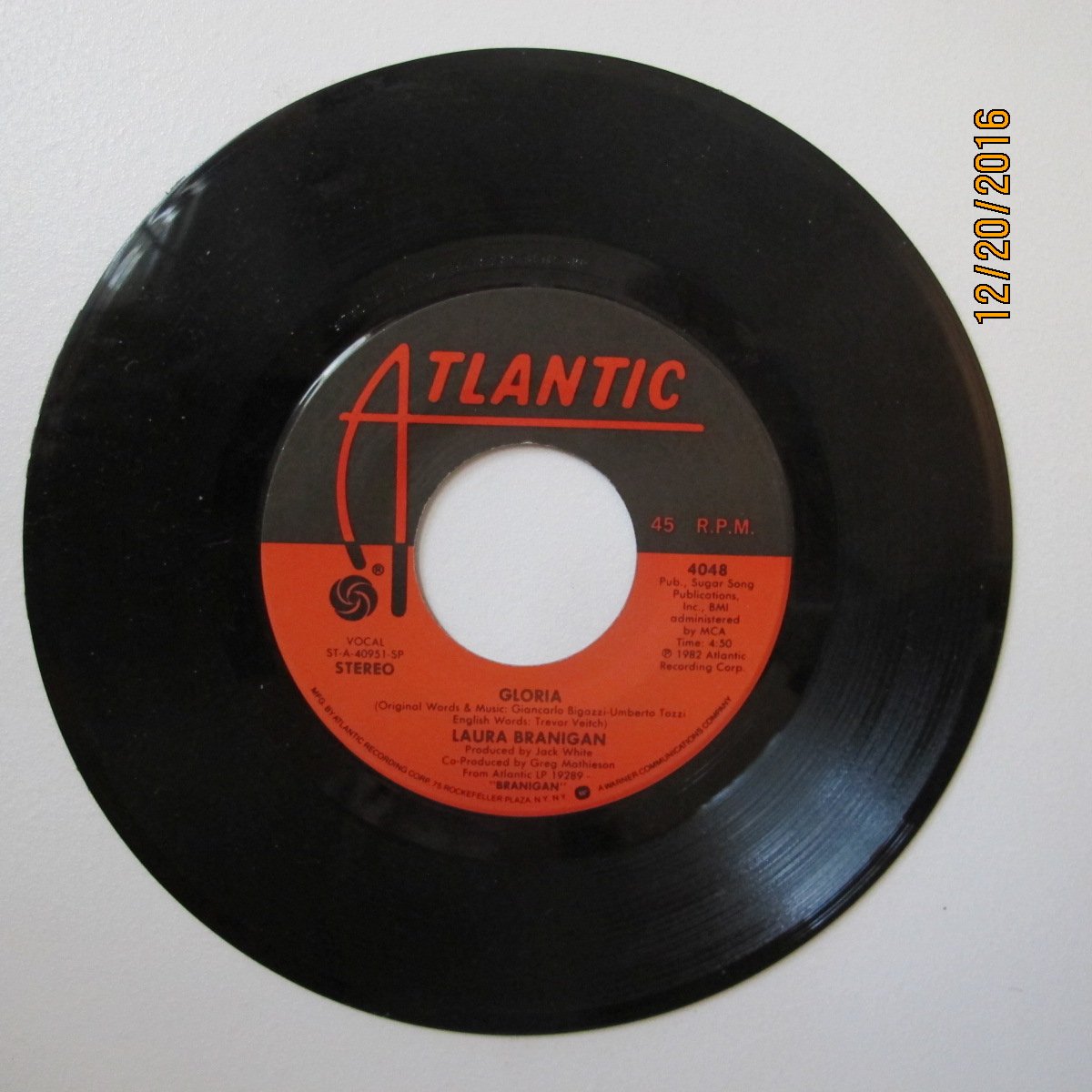 Amazon.com: LAURA BRANIGAN 45 RPM Gloria / Living a Lie