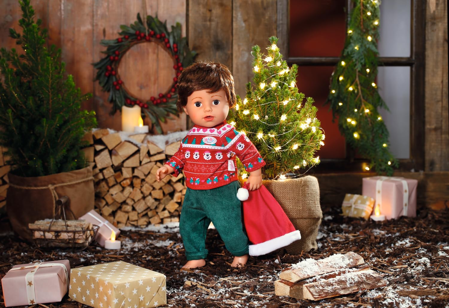 BABY born X-Mas Sukienka dla lalek 43 cm - Dla małych dłoni, wspieranie empatii i umiejętności społecznych - Wiek: od 3 lat - Zawiera sweter, spodnie i kapelusz