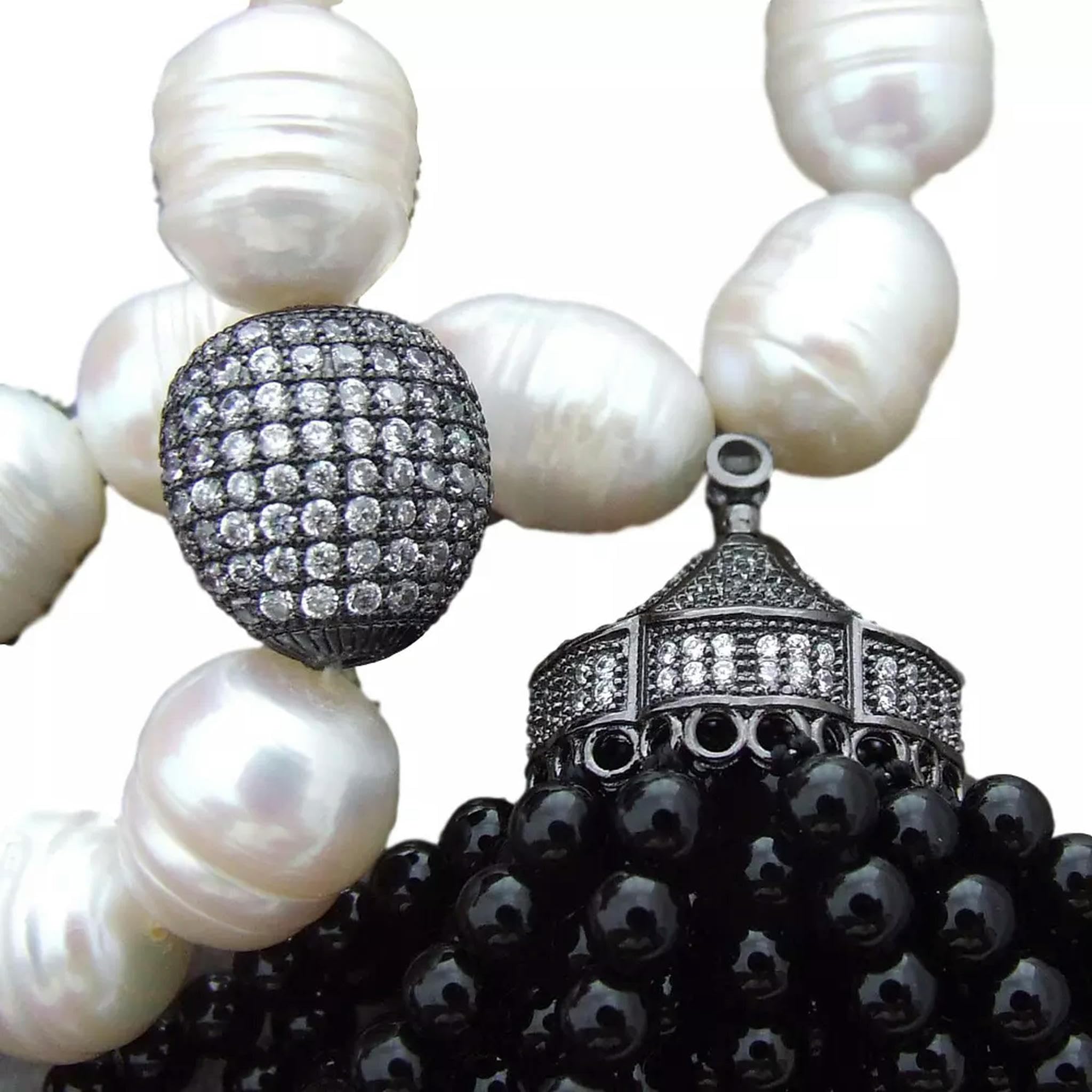 Pulsera de ónix con Perla de Agua Dulce de arroz Blanco de 12 x 14 mm con Flecos pavé de circonitas