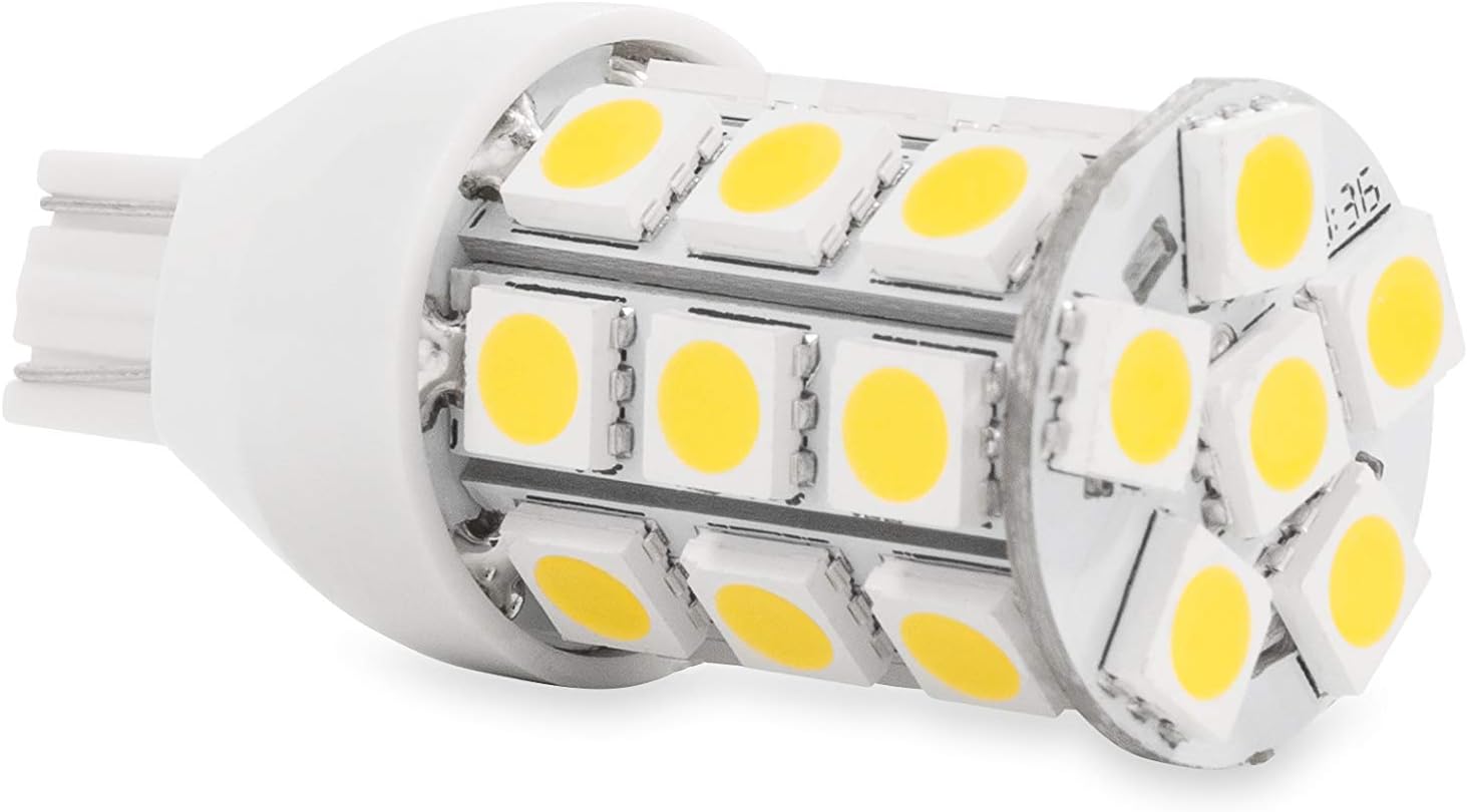 Camco 921 LED Light Bulb | Replacement Light Bulb for RV Lights or Camper Appliances | Features Long Lasting 30,000-Hour Life Expectancy | 12V DC, Bright White (54633)