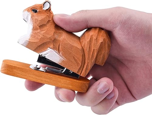 Miniatura 5 de Yoption Grapadora de animales de madera, ardilla de escritorio, hecha a mano, escultura de estatua de tallado de madera para niños, escuela,