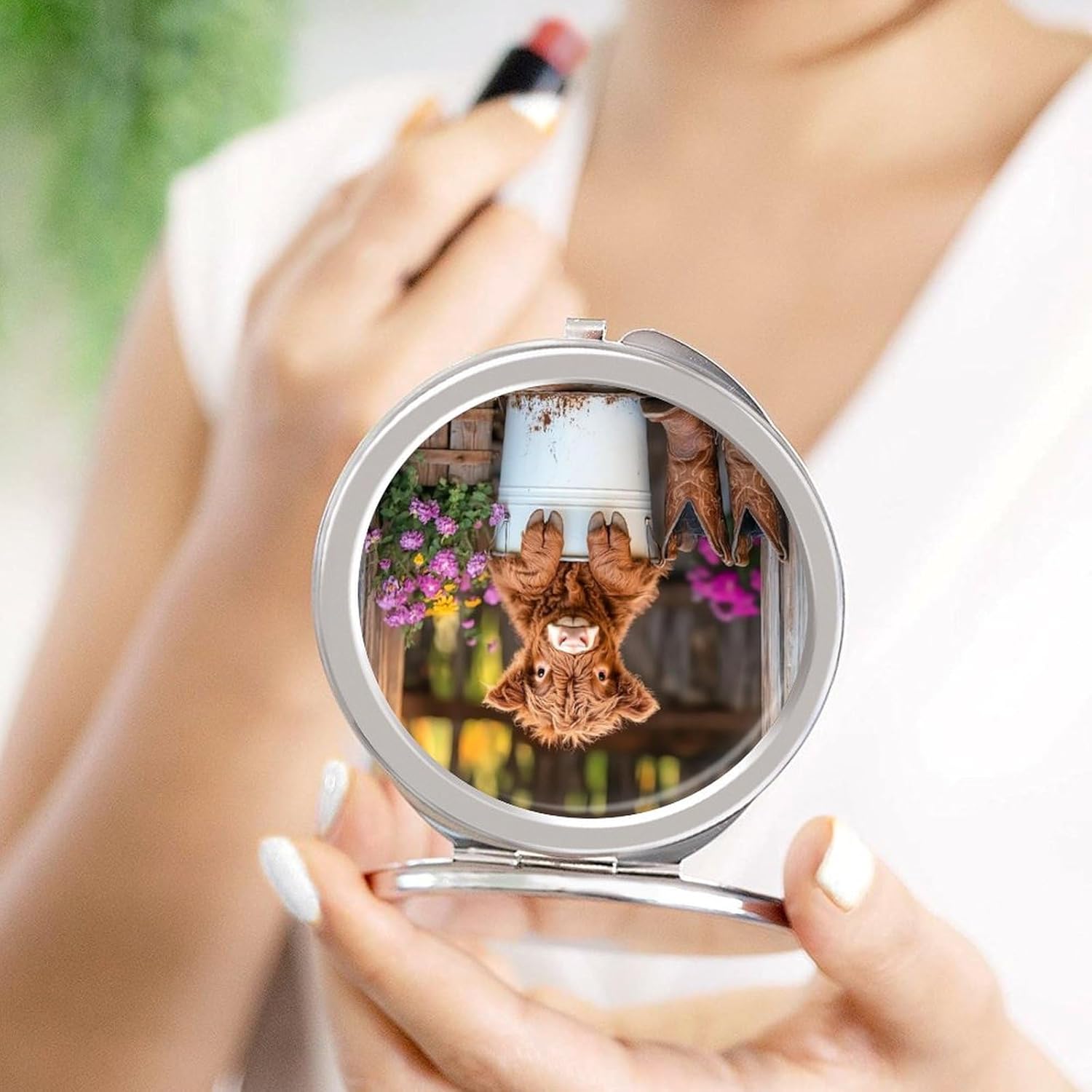 Cute Cow Highland Cow (4) Compact Makeup Mirror Mini Foldable Cosmetic Mirror Portable Travel Mirror for Purse Pocket
