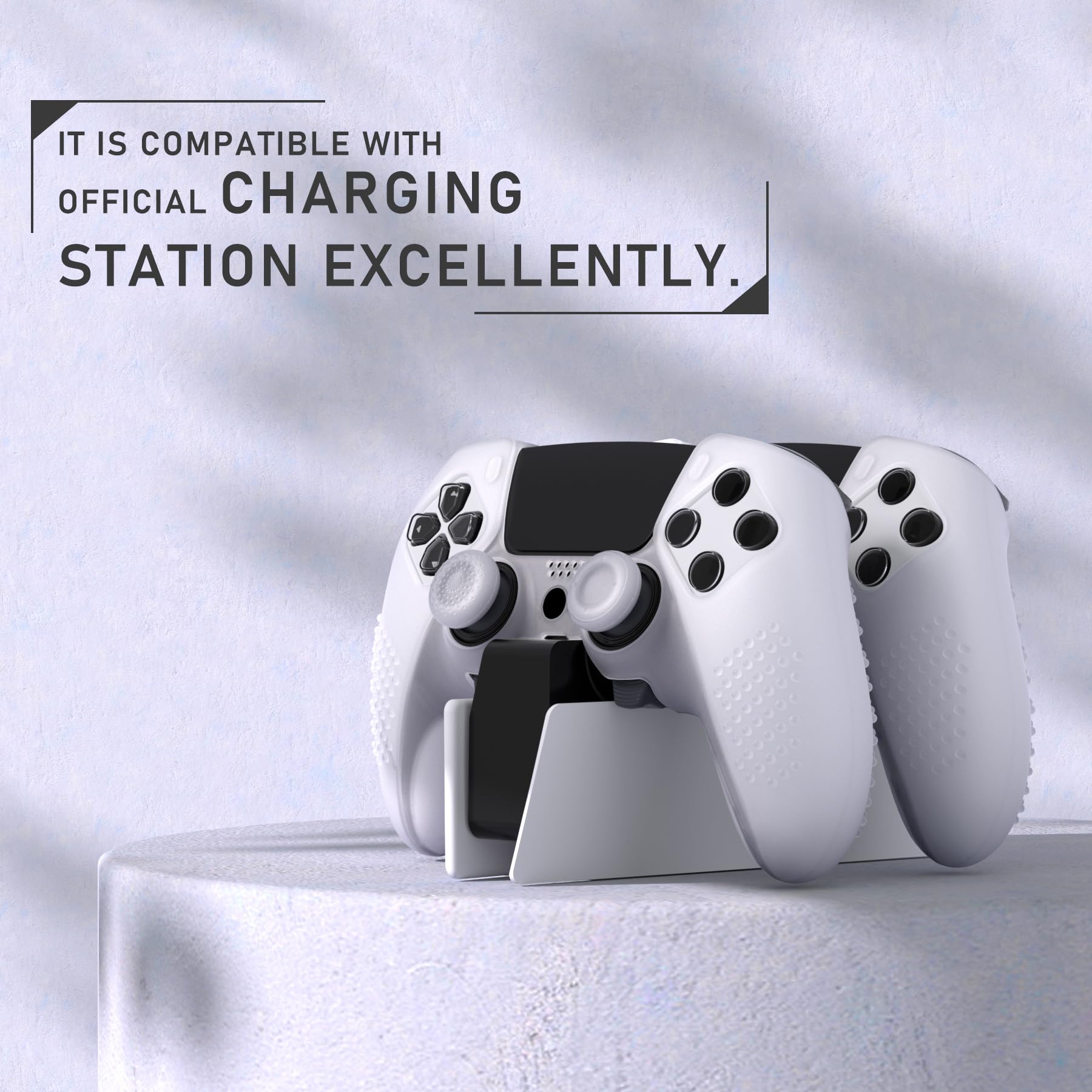PlayVital Etui ochronne na kontroler PS5 Edge, etui ochronne z miękkiej gumy z 6 nakładkami na rysik do bezprzewodowego kontrolera PS5 Edge (edycja z wypustkami 3D, przezroczysta)