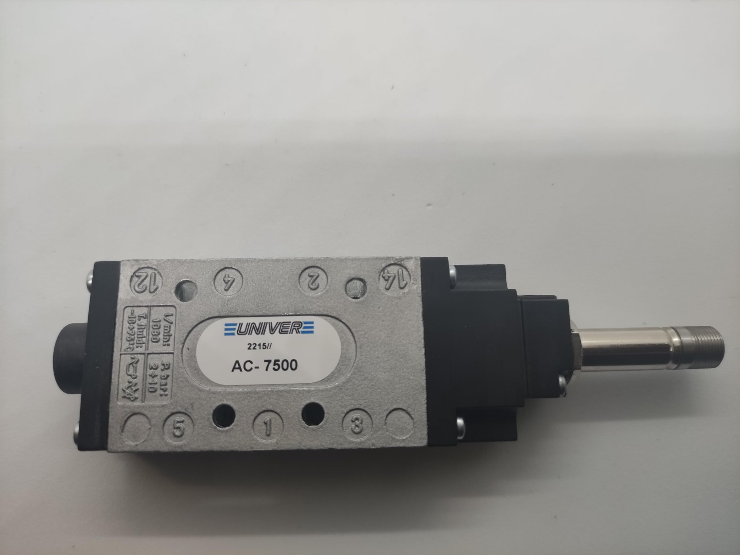 AC-7500 Electroválvula UNIVER 5/2 1/8