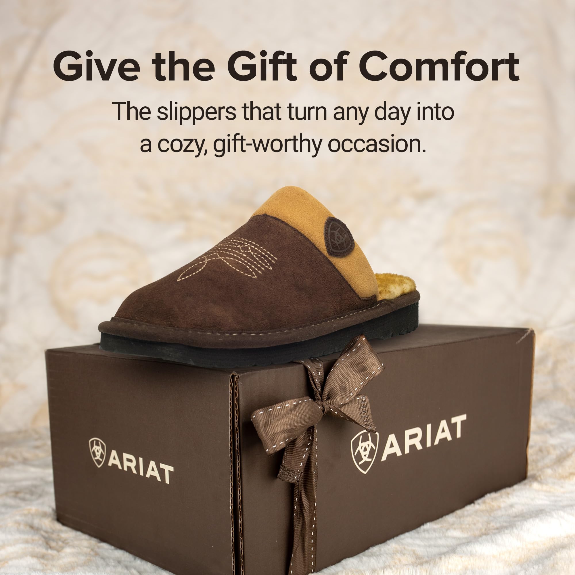 ARIAT Męskie 2842 Silversmith Outdoor Indoor Western Suede Foam Cushioned Square Toe Pantofle