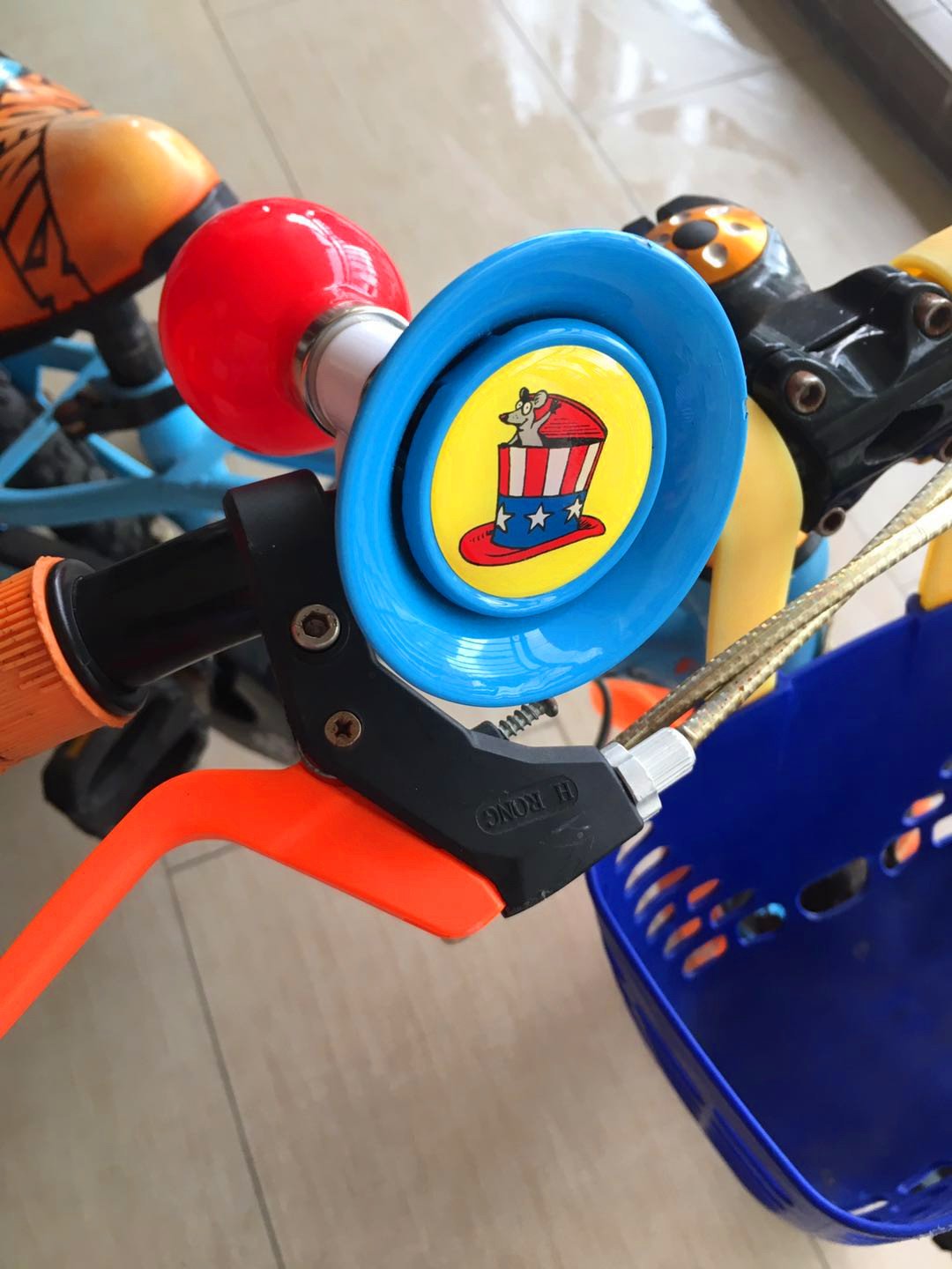 Campanello in corno per bambini