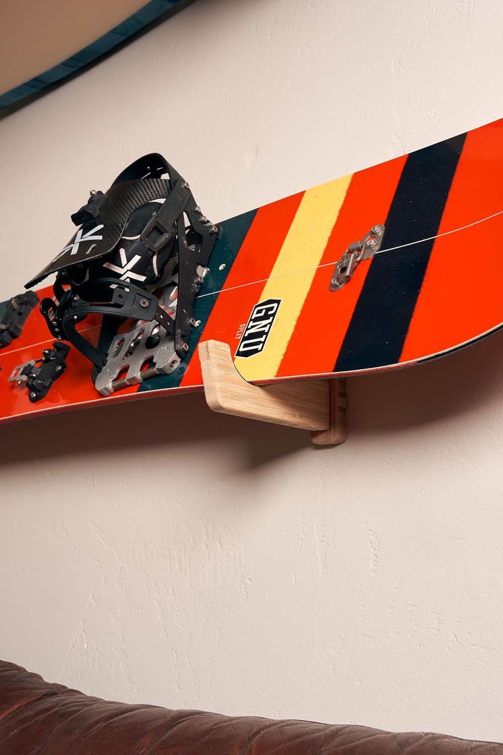 Universal Snowboard Wall Mount, Premium Bamboo Snowboard Rack Wall for Storage & Display, Heavy-Duty Holder Fits All Boards with Bindings, Home, Garage, Apartment